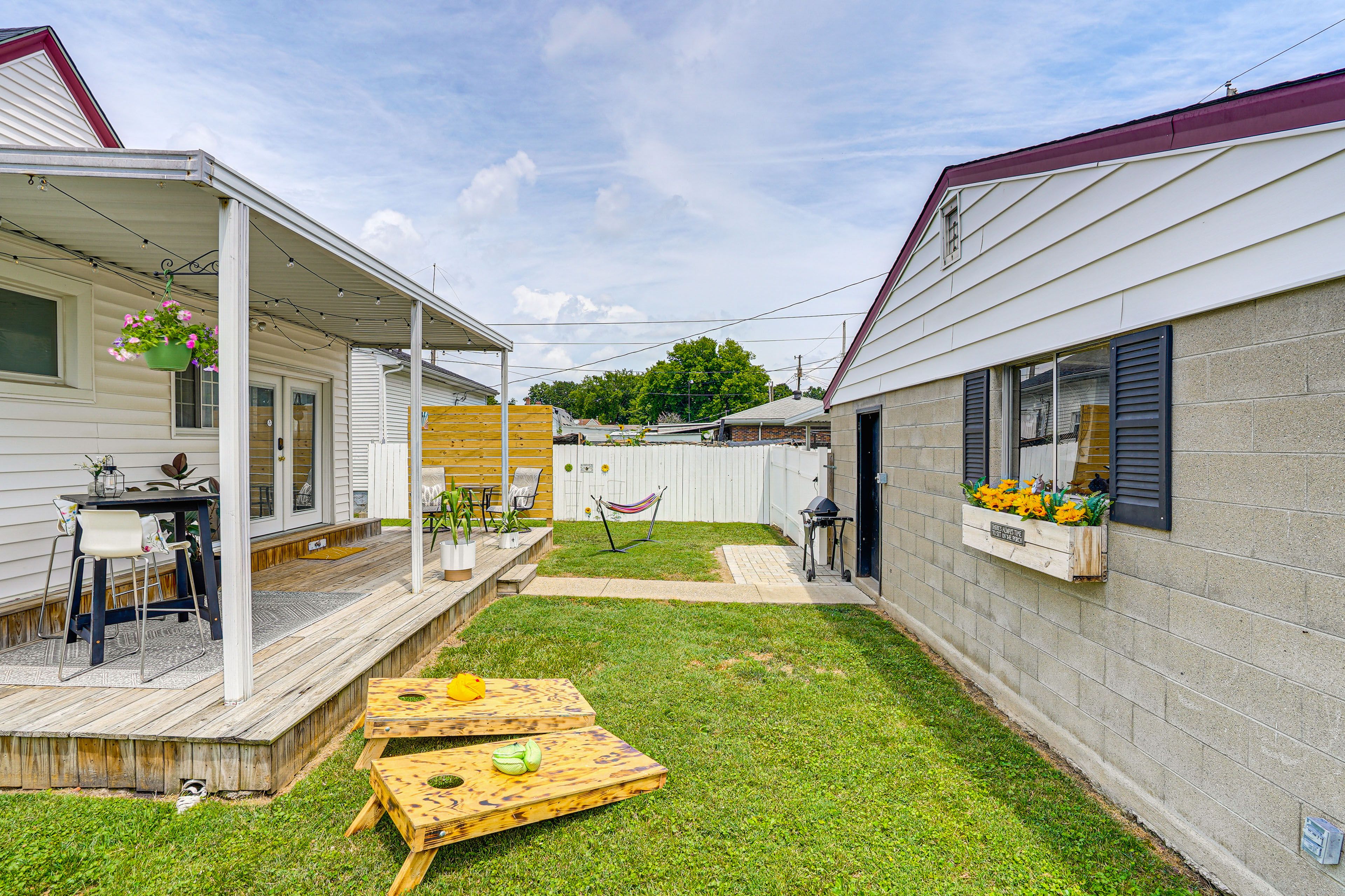 Fenced Backyard | Cornhole