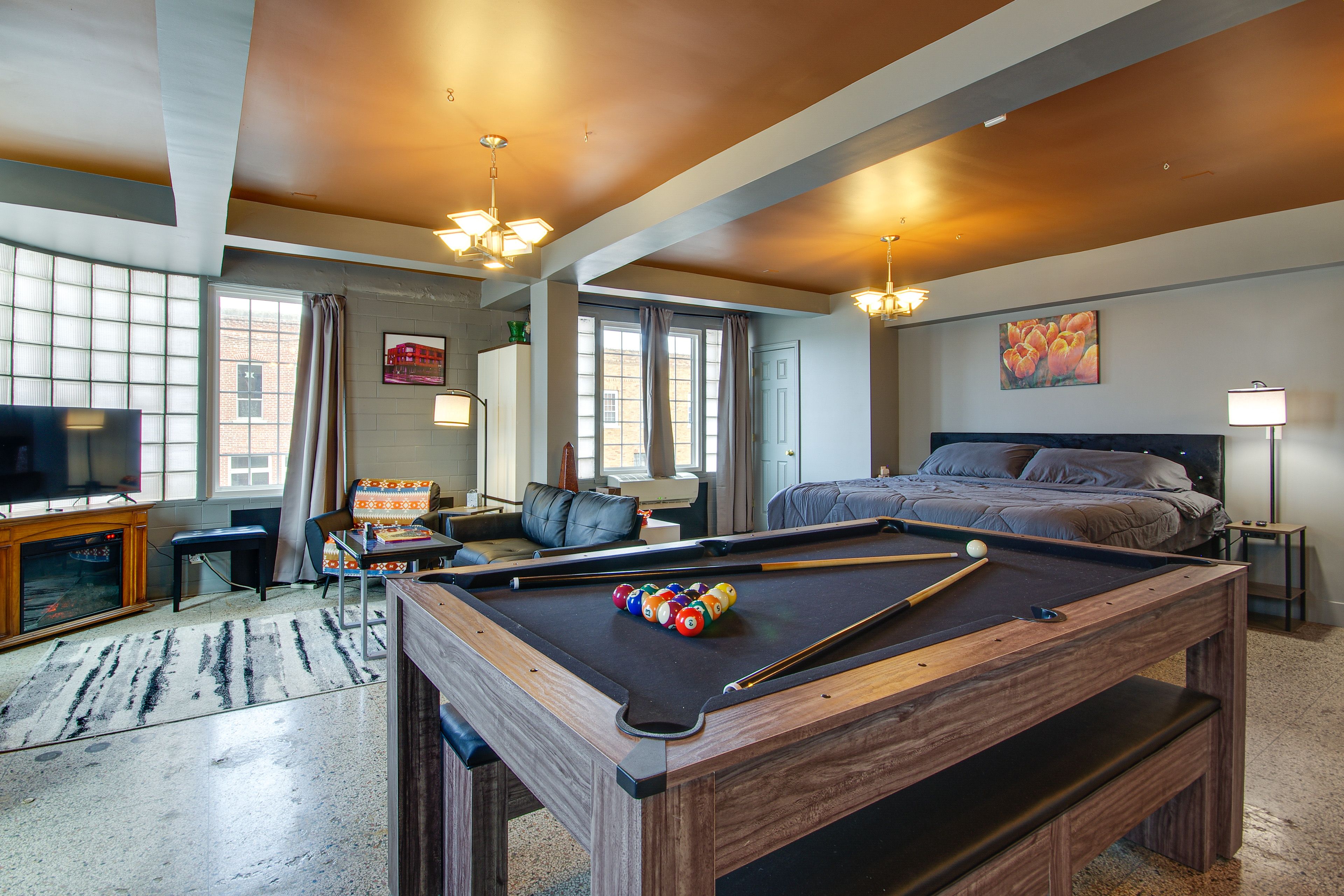 Lebanon Vacation Rental | Studio | 1BA | Stairs Required | 700 Sq Ft