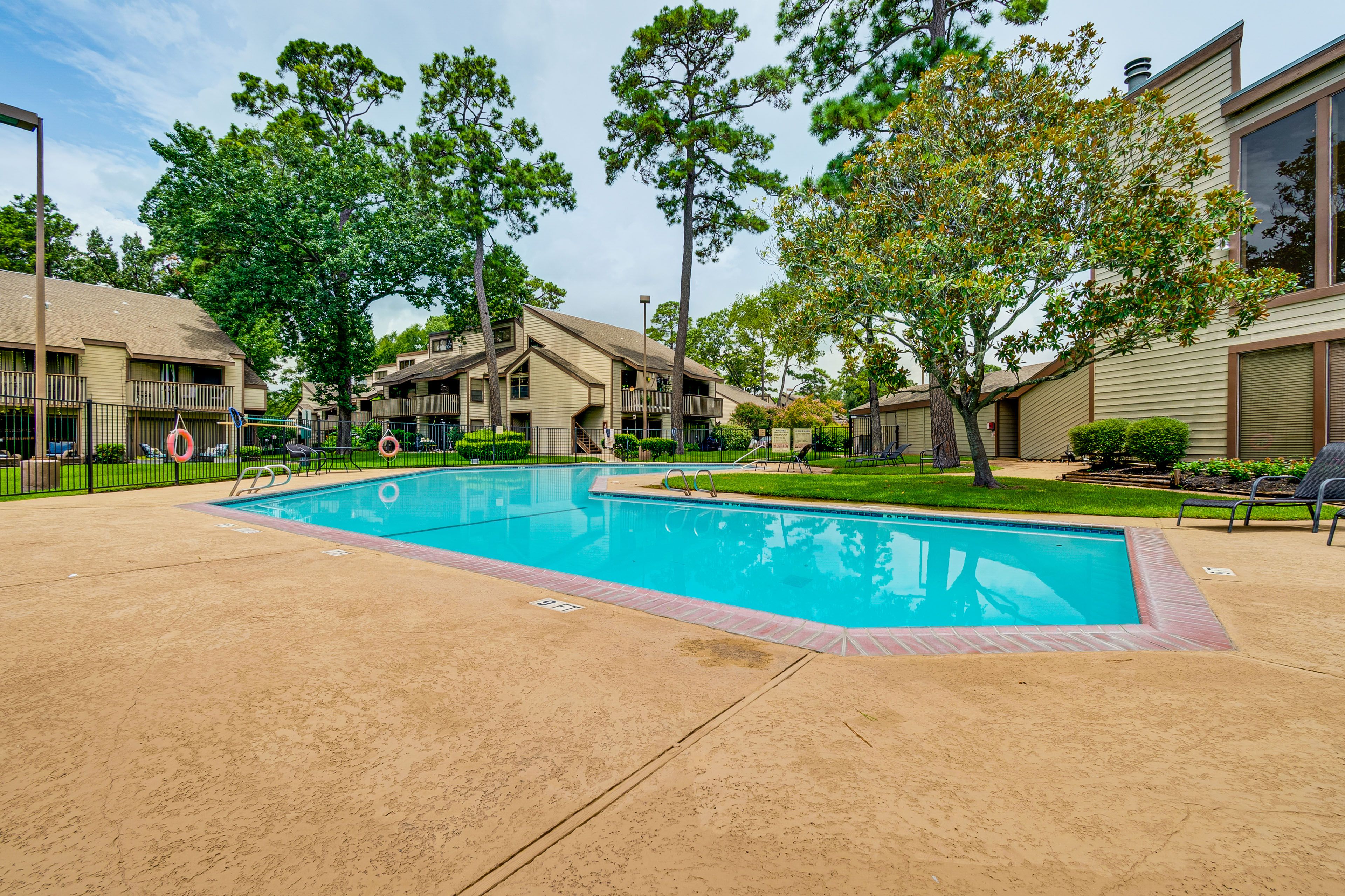 The 18th at Walden | Community Amenities | Outdoor Pool