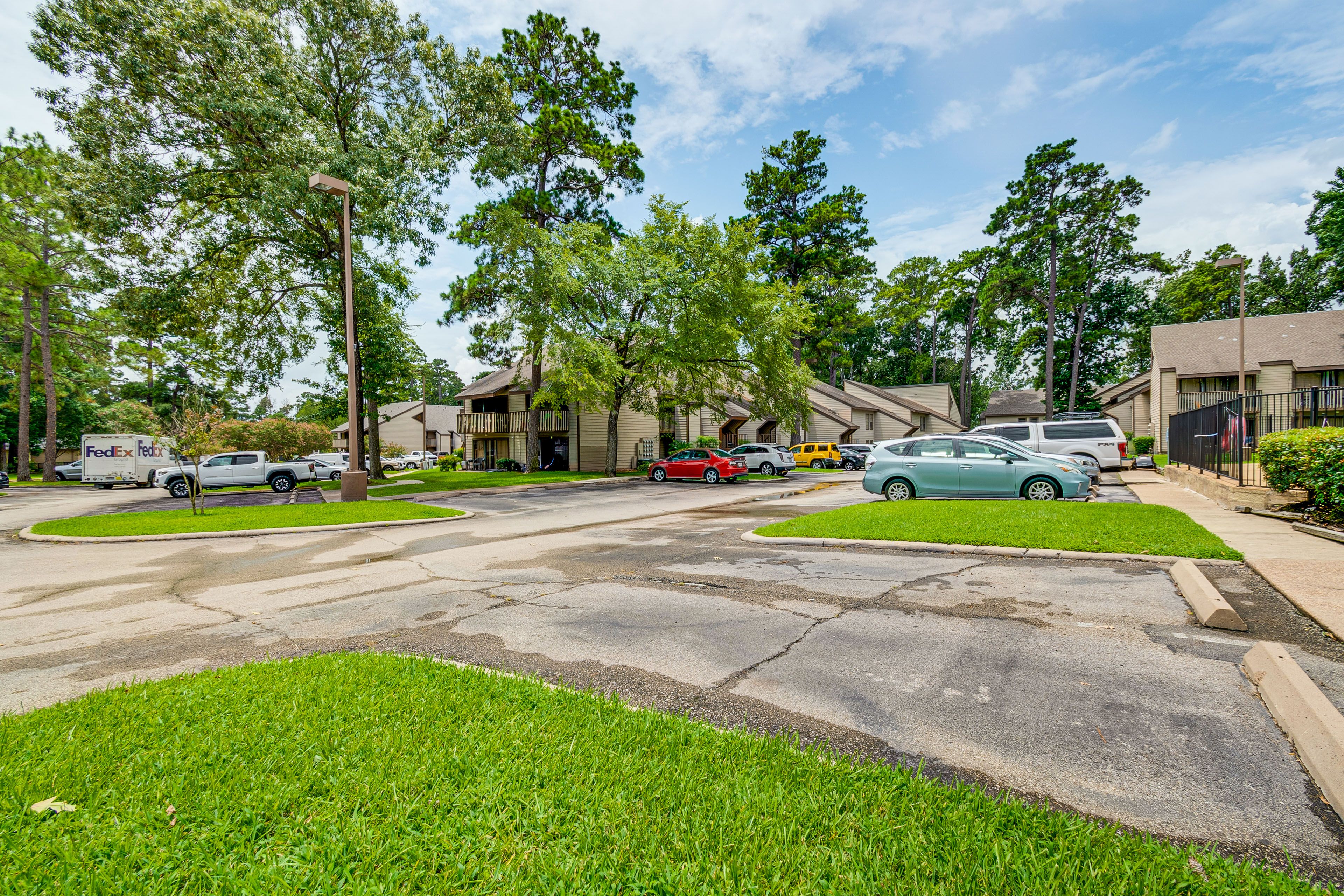 Parking | Community Lot (1 Vehicle; Accessible Parking)