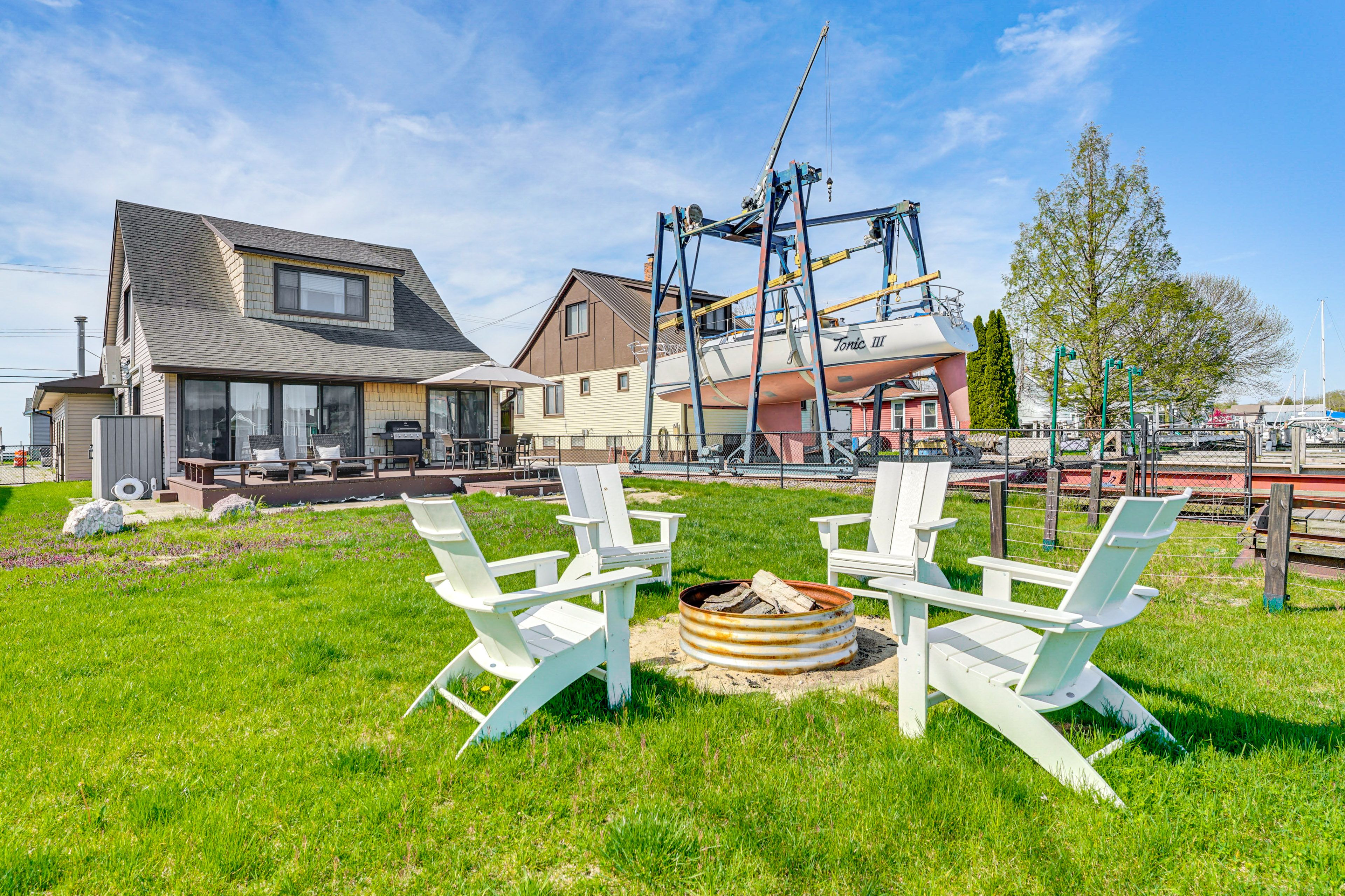 Fire Pit | Outdoor Seating