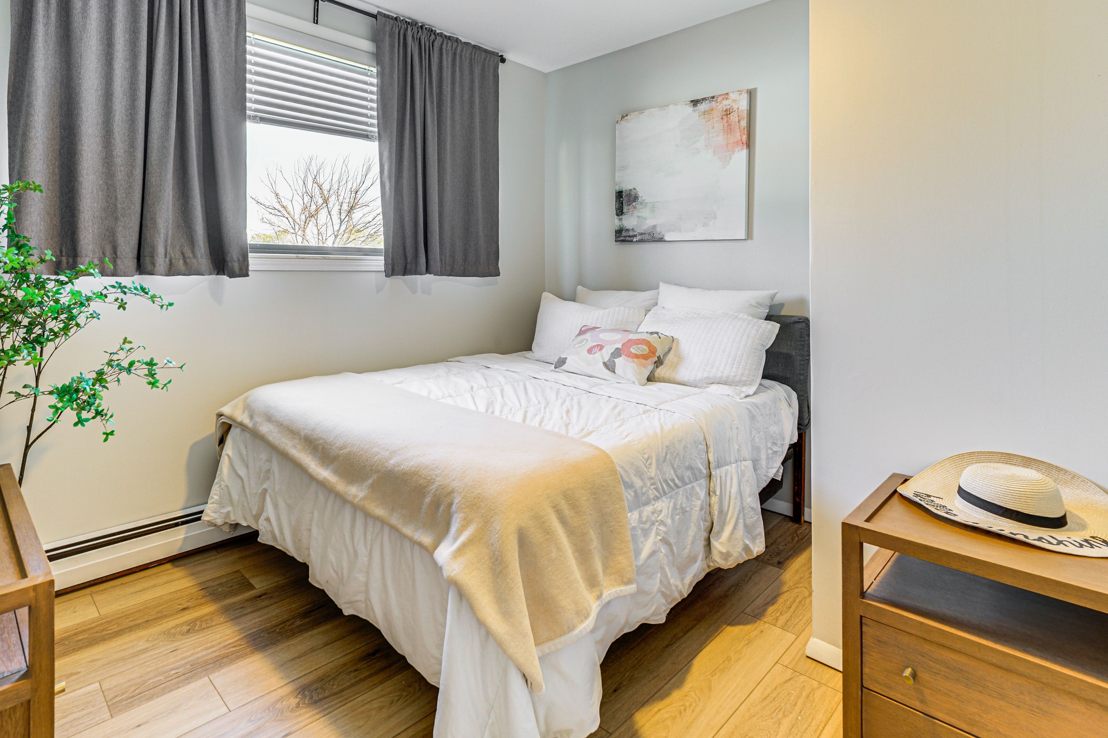 Bedroom 2 | Full Bed | 2nd Floor