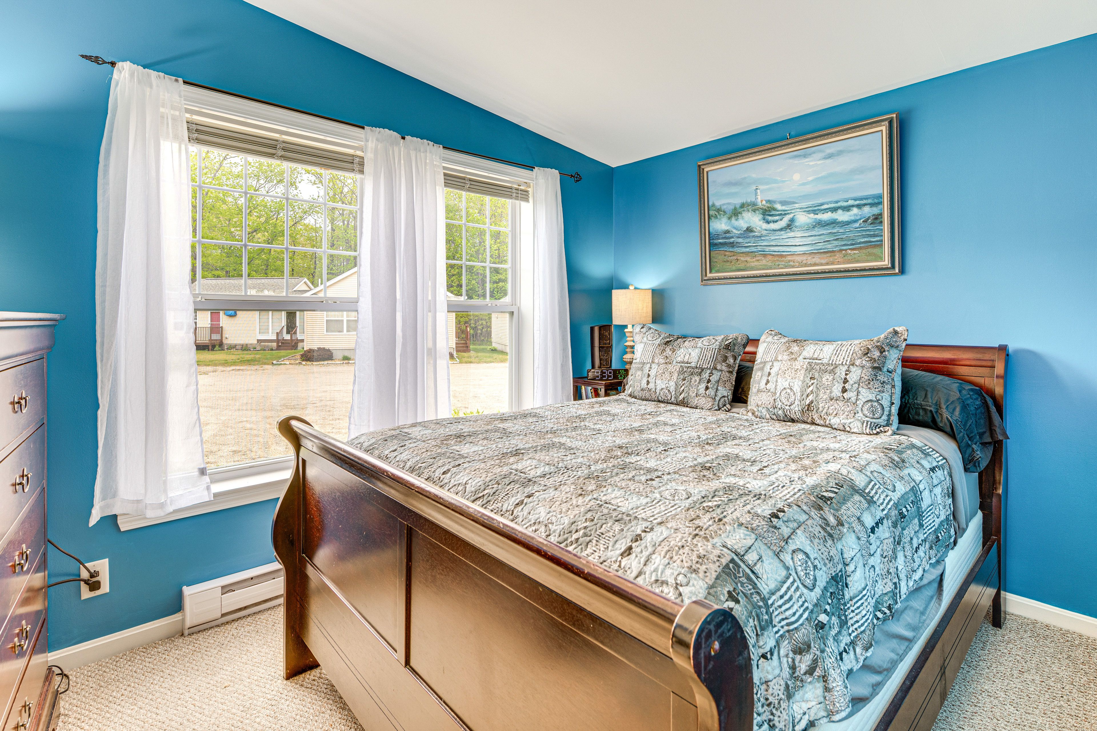 Bedroom 1 | Queen Bed | Linens