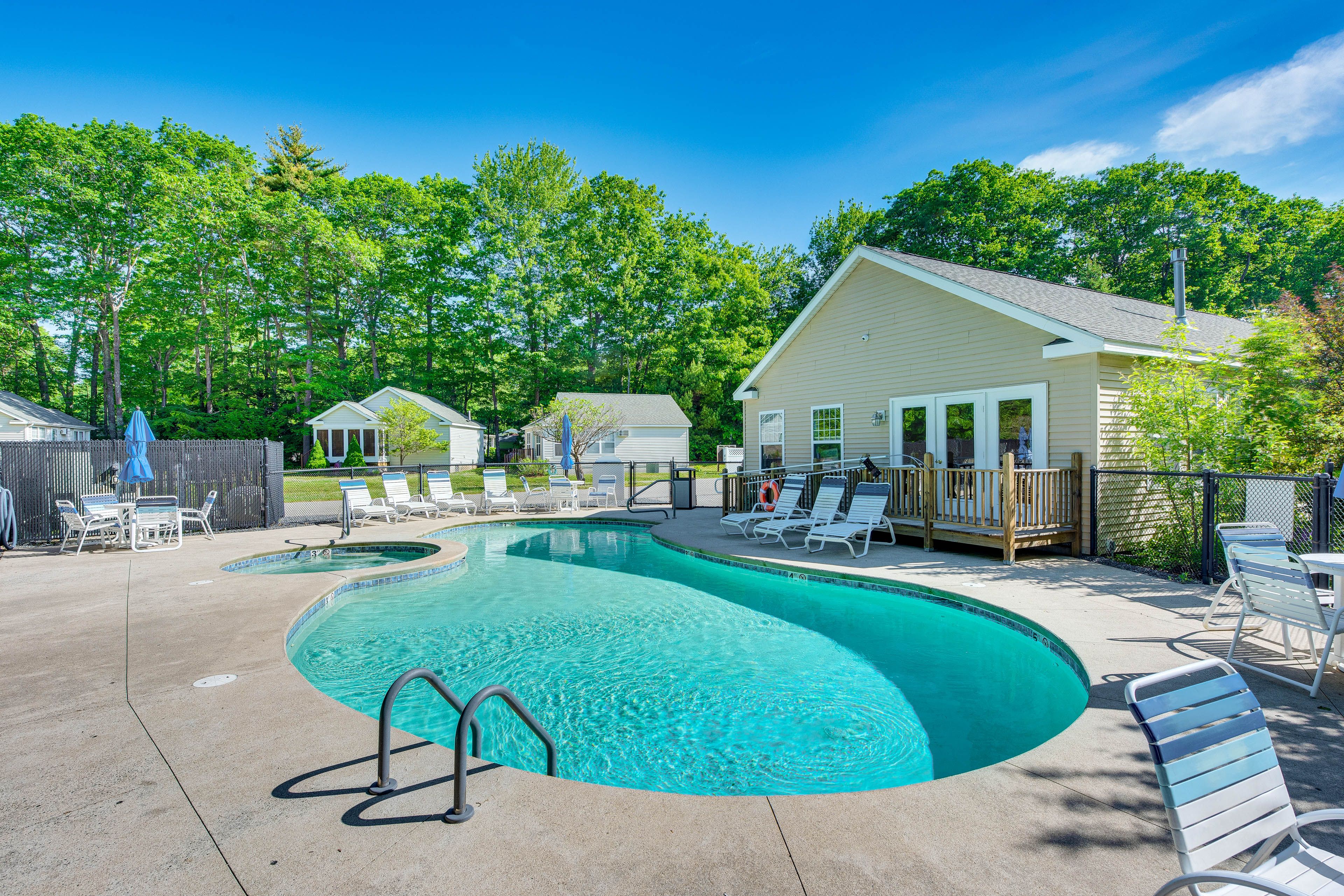 Beach Dreams Cottages | Community Amenities