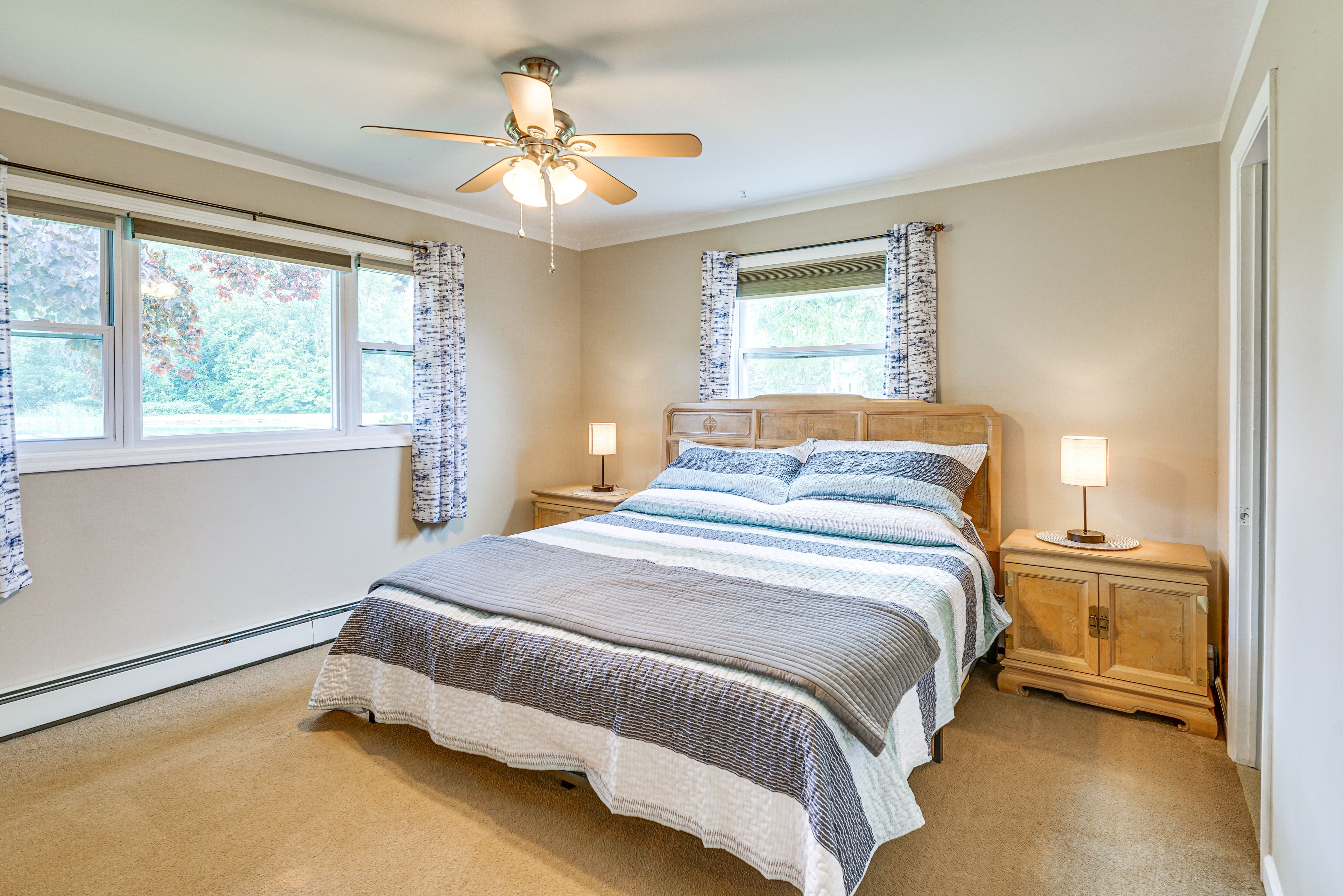 Bedroom 1 | King Bed | Linens Provided