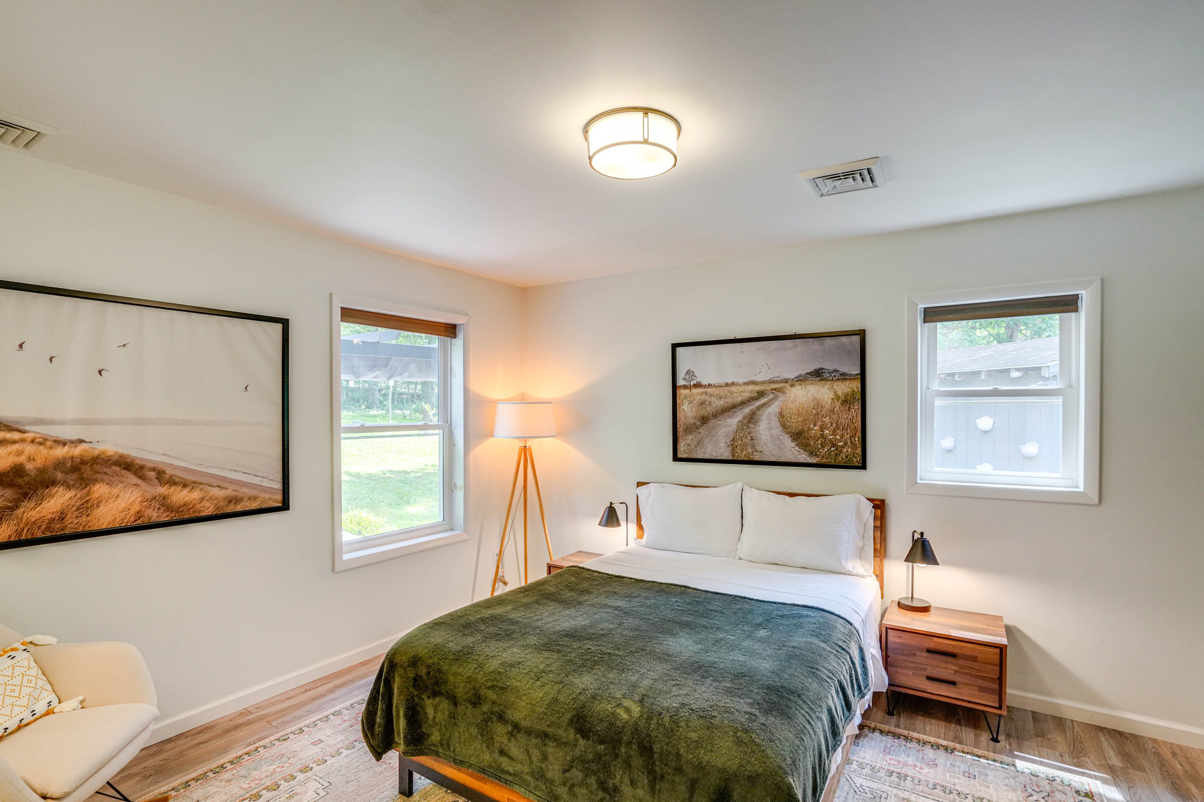Bedroom 1 | Queen Bed | Linens