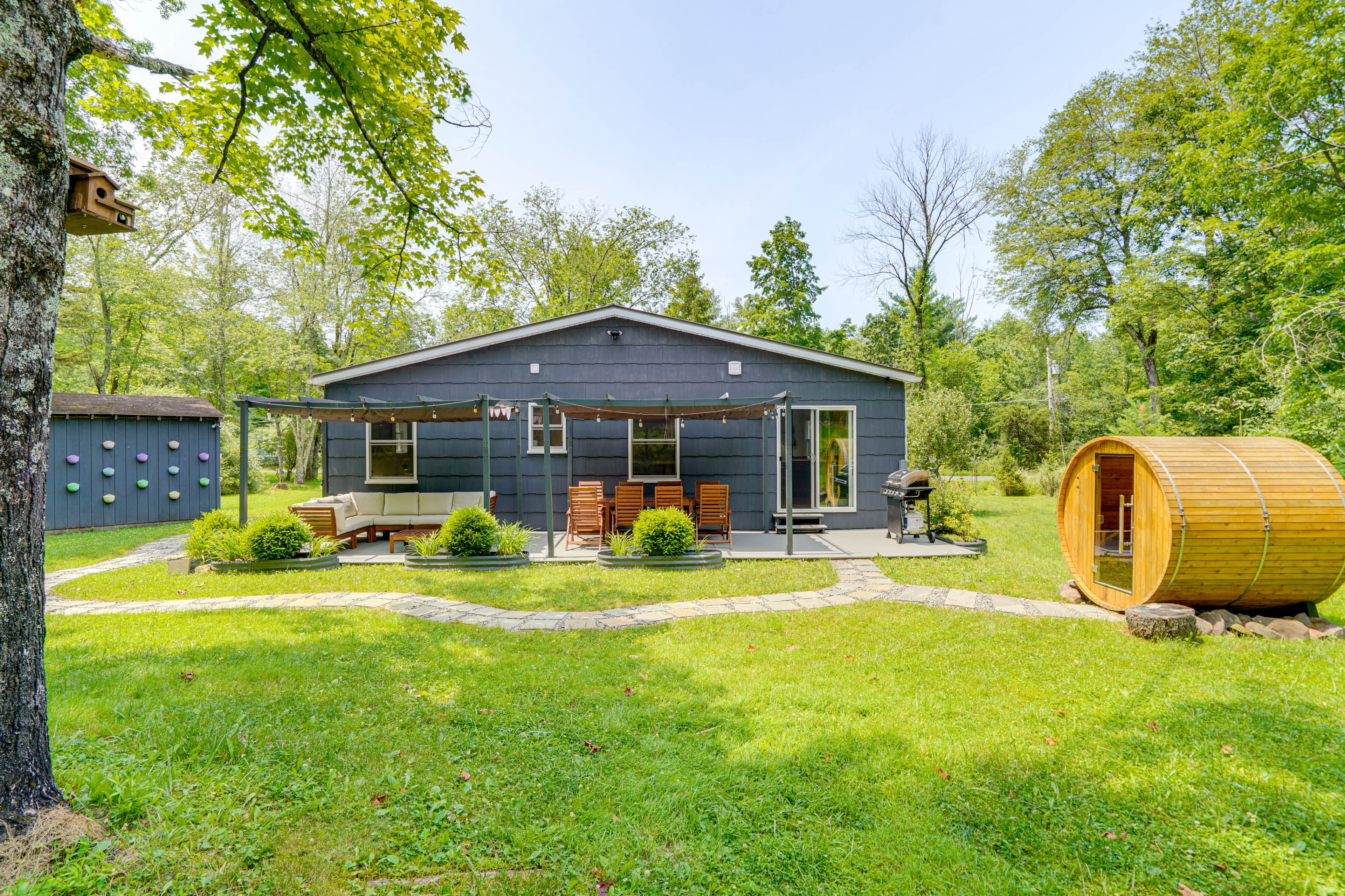 High Falls Vacation Rental | 3BR | 2BA | 1,394 Sq Ft | 3 Steps Required