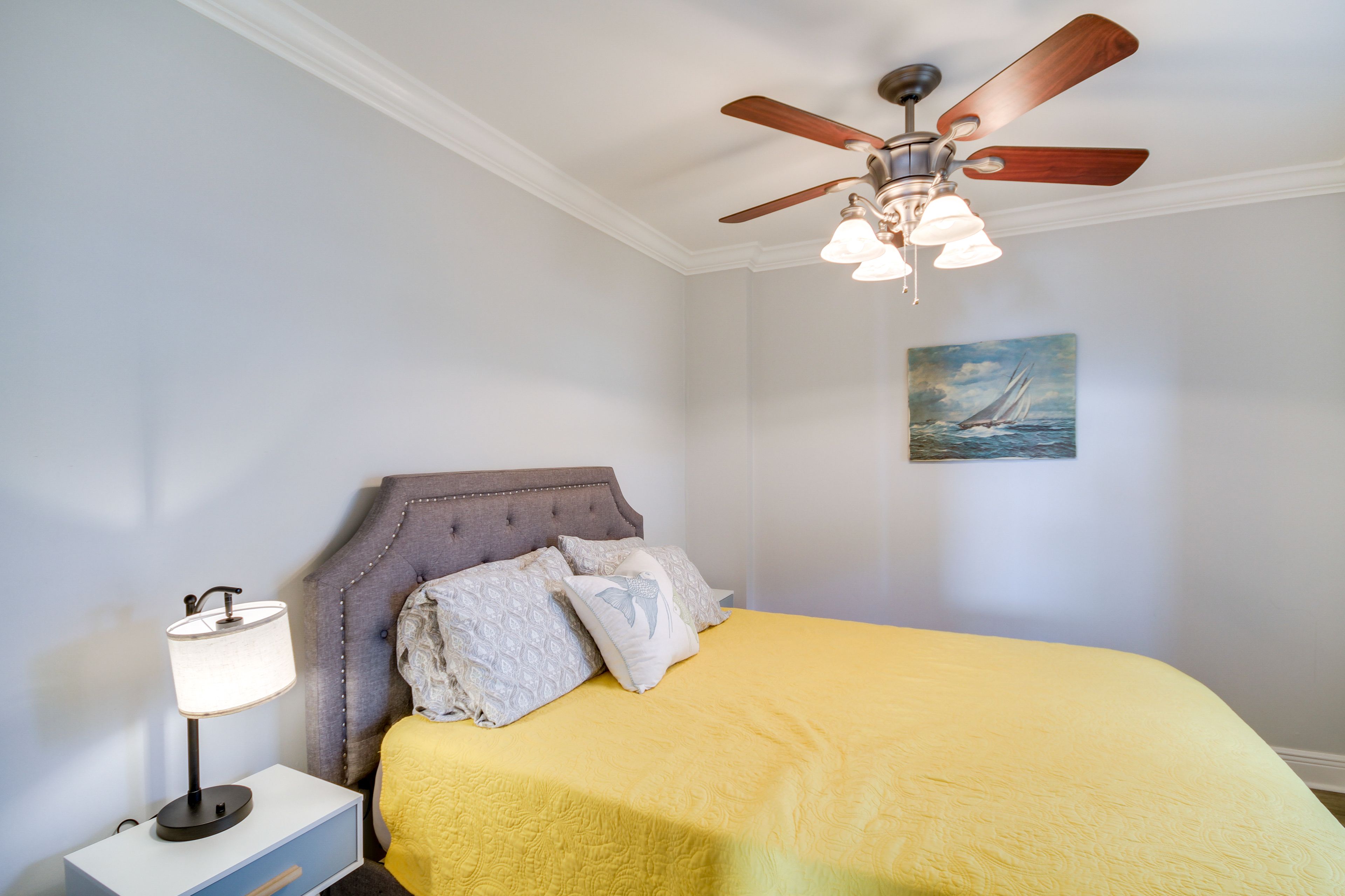Bedroom 4 | Queen Bed