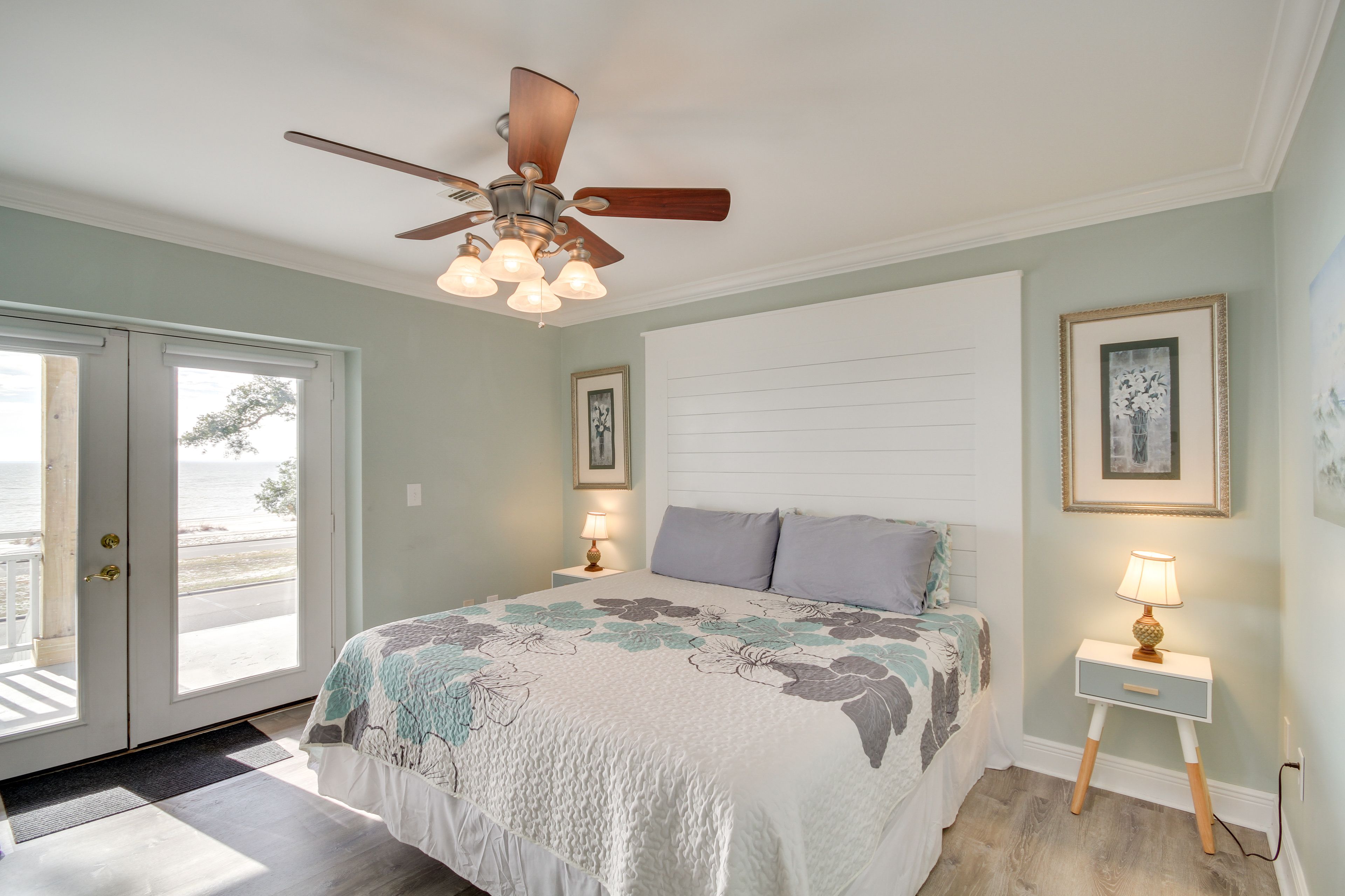 Bedroom 2 | King Bed