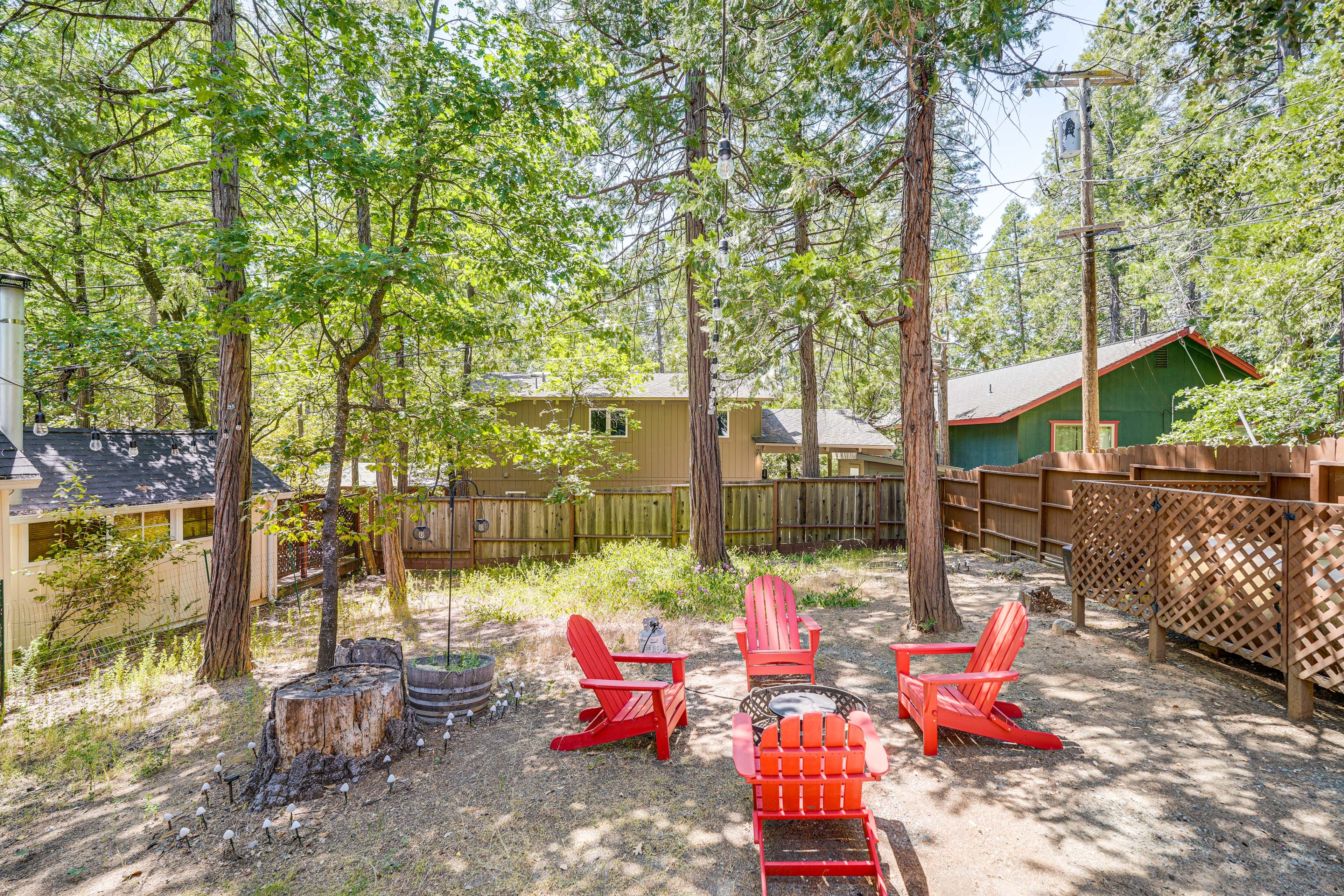 House Exterior | Gas Fire Pit | Fenced Backyard