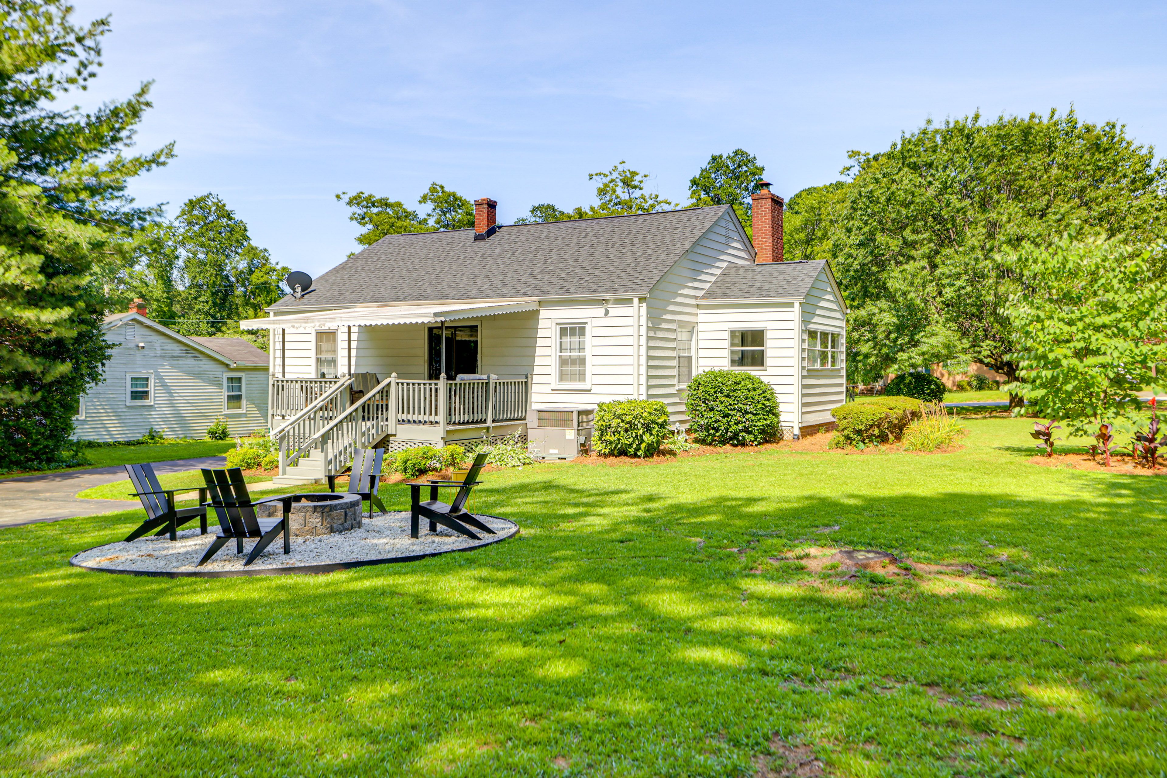 Private Yard | Fire Pit | Gazebo w/ Dining Area