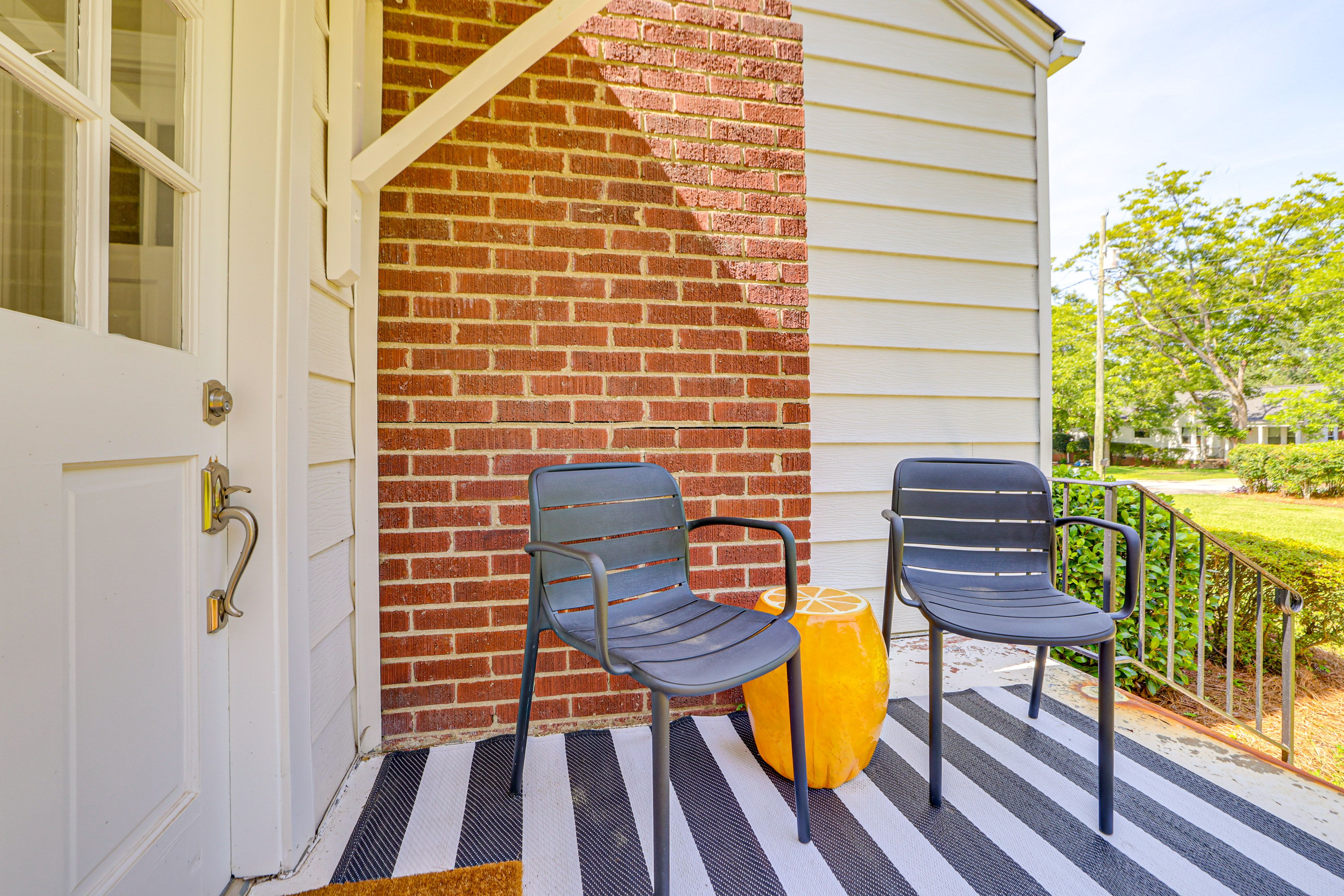 Side Porch | Seating
