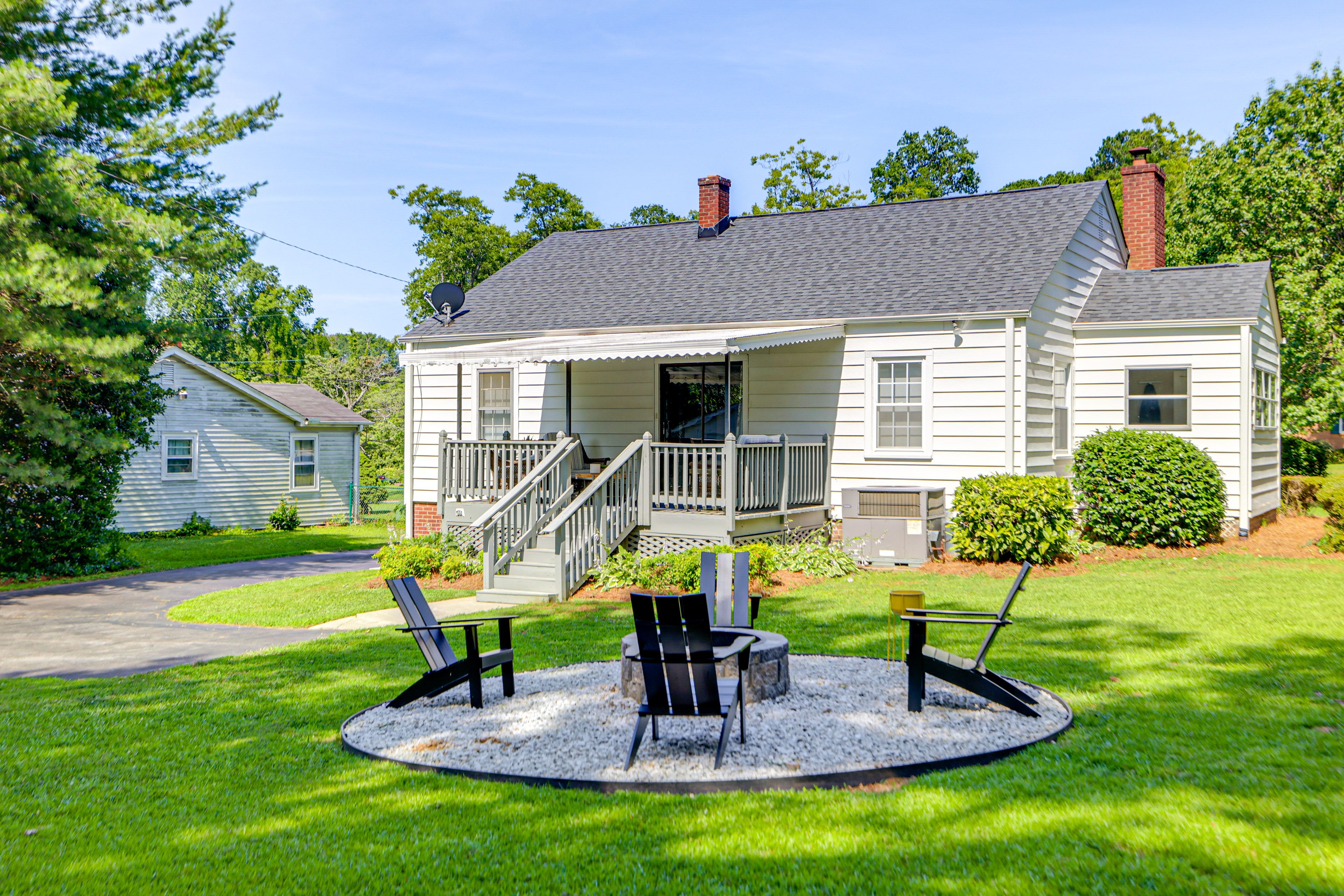 Greer Vacation Rental | 3BR | 1BA | Stairs Required | 1,300 Sq Ft