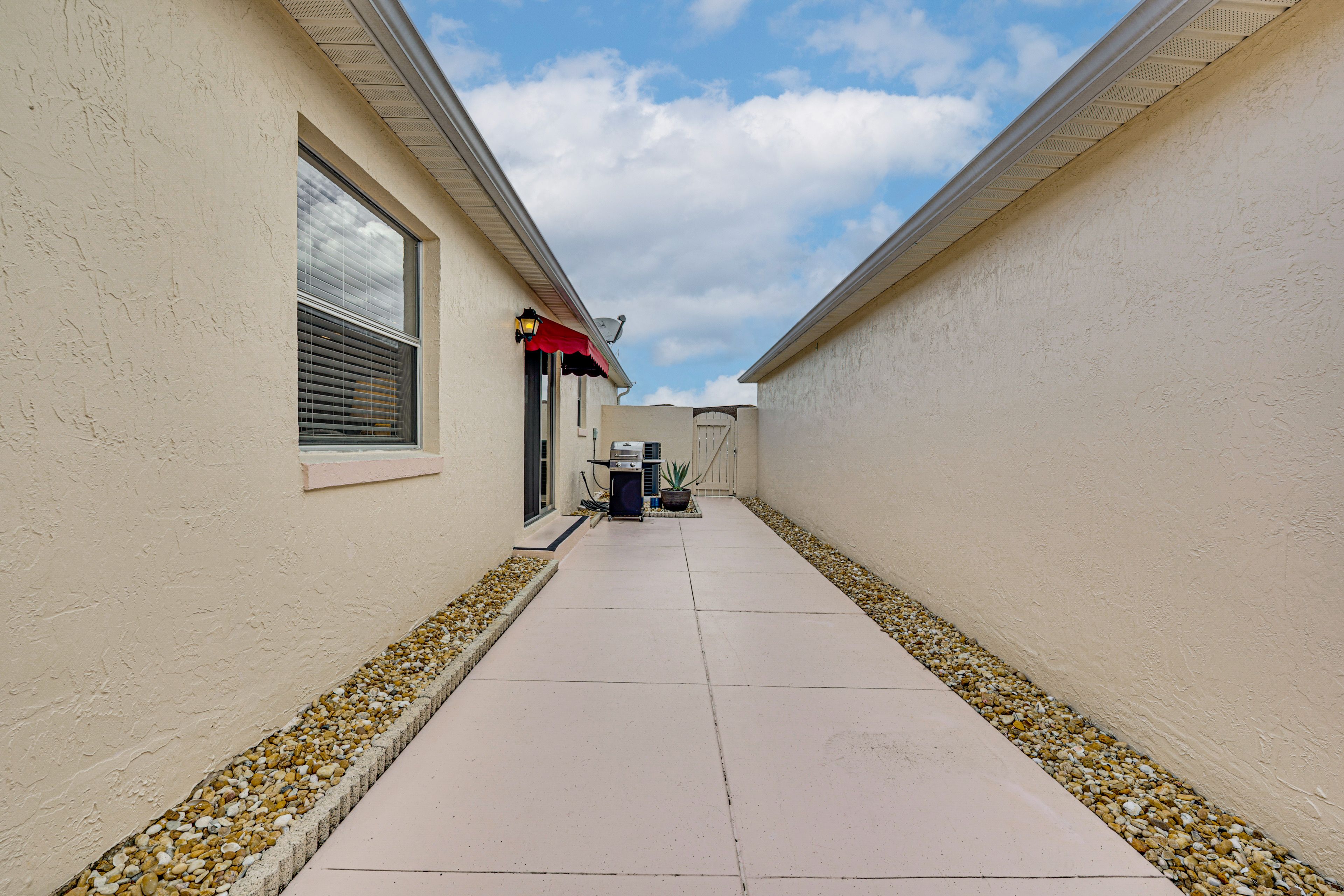 Patio | Propane Grill | Outdoor Dining Area