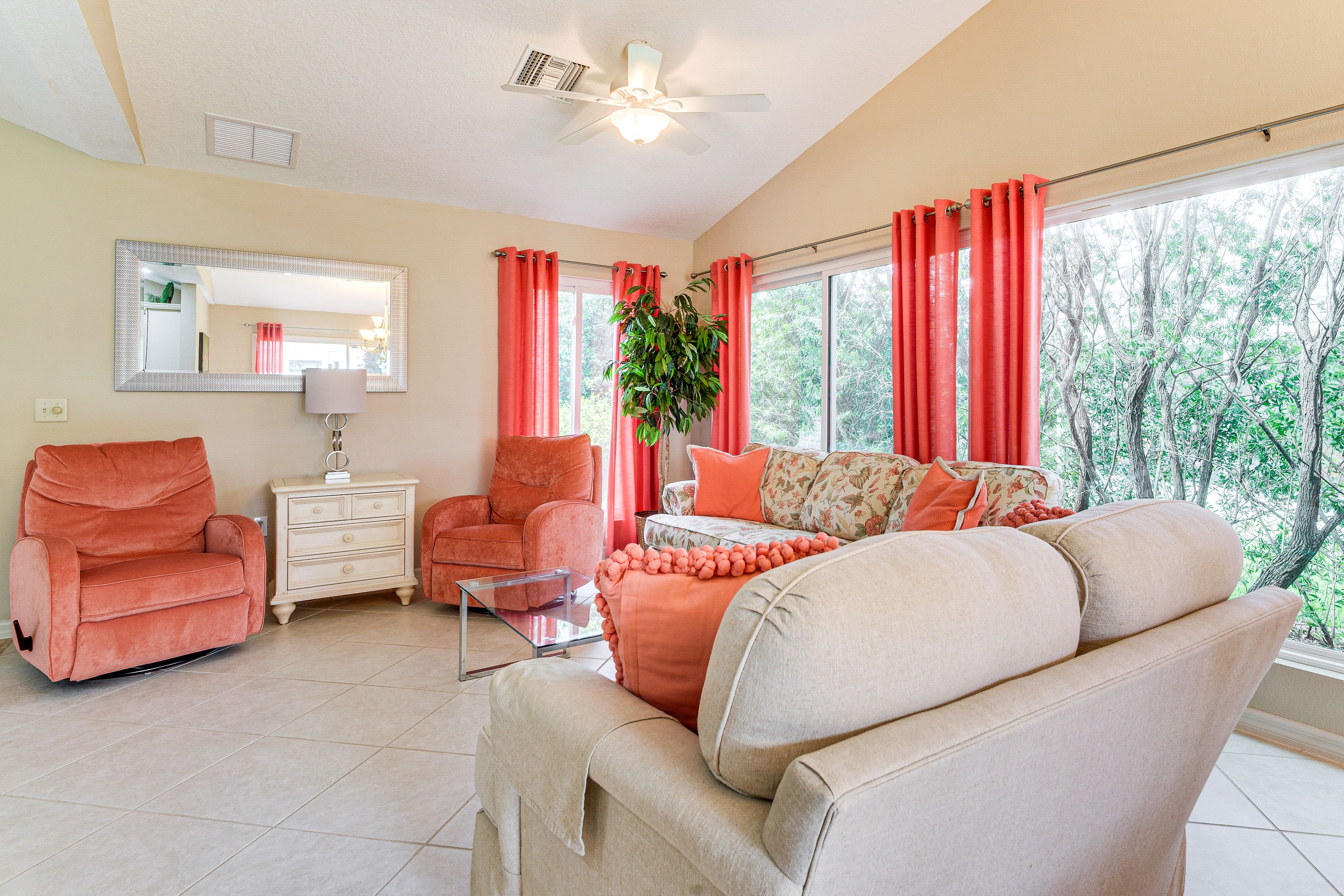 Living Room | Central A/C & Heat