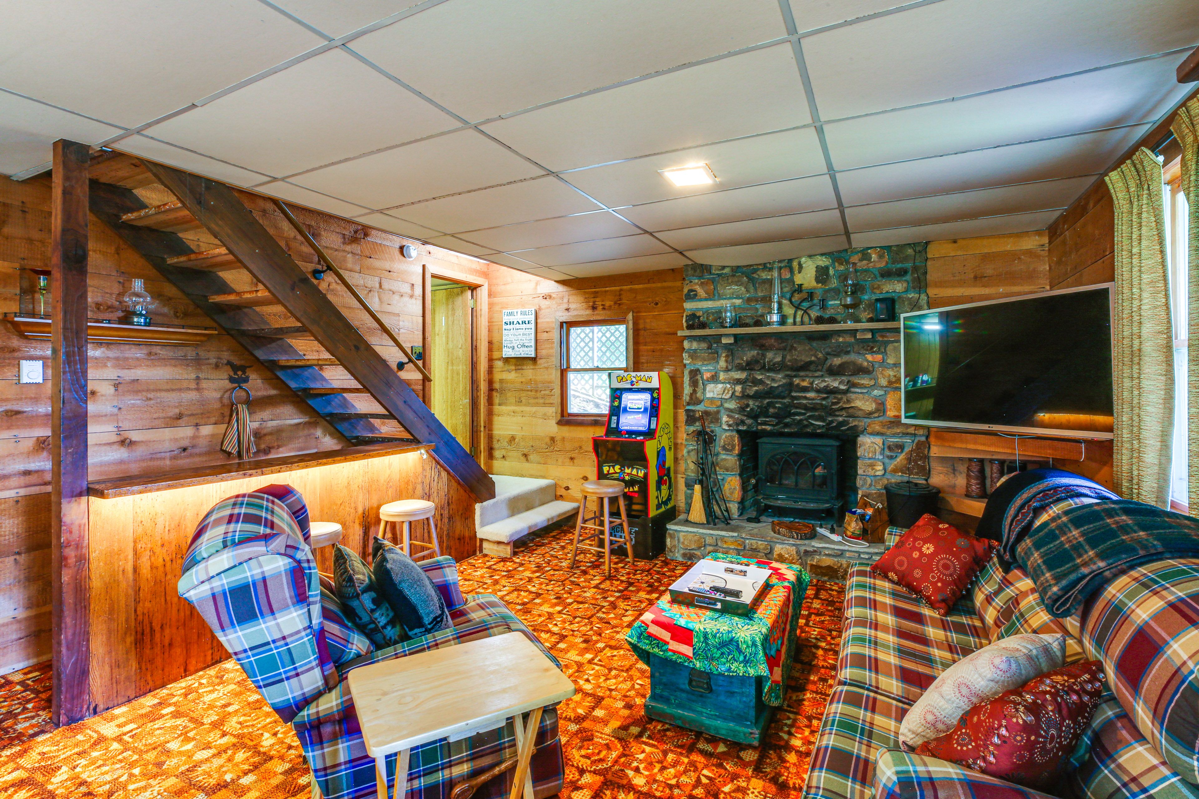 Game Room | Queen Sleeper Sofa | Lower Level