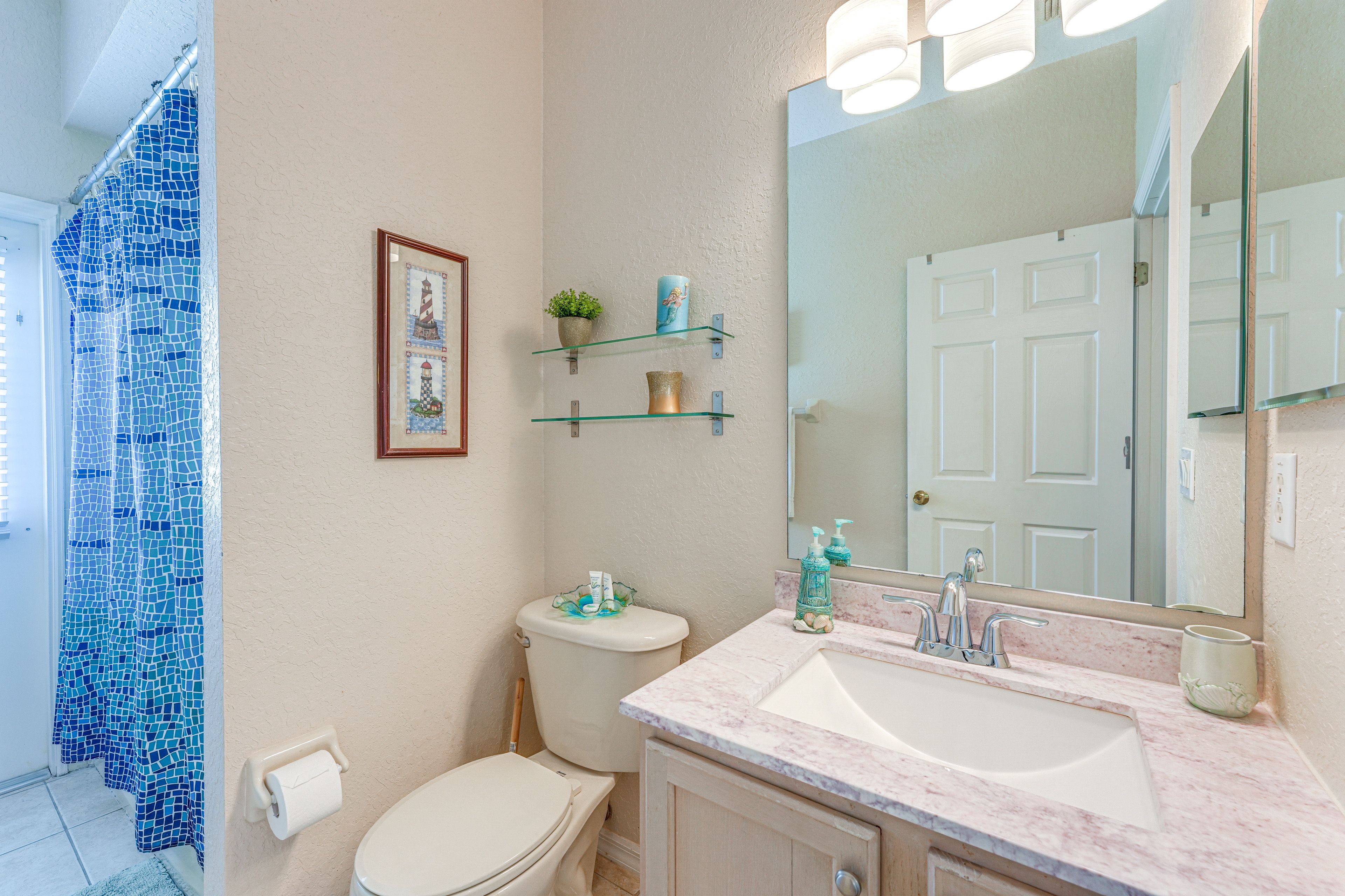 Full Bathroom