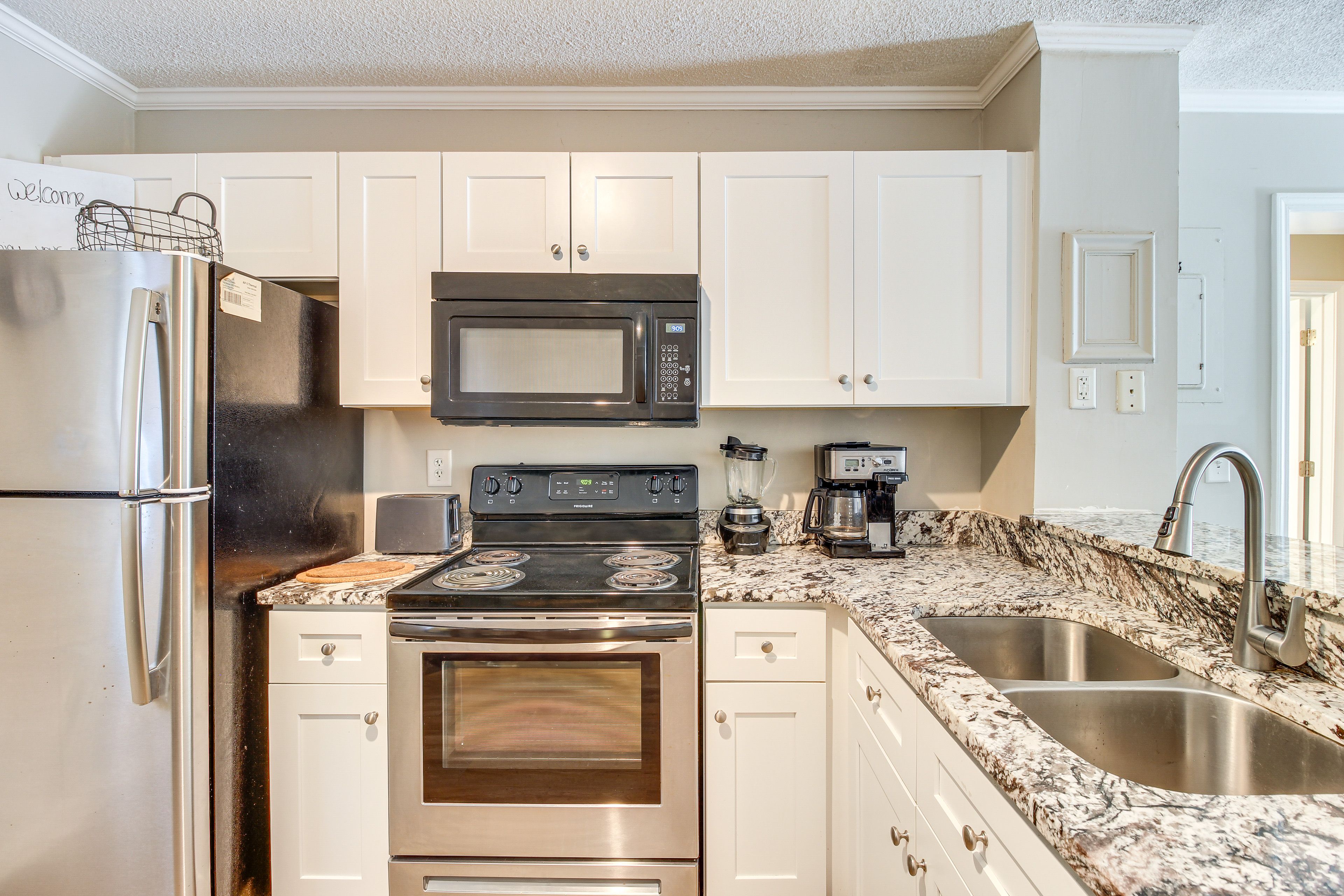 Kitchen | Cooking Basics | Dishware & Flatware