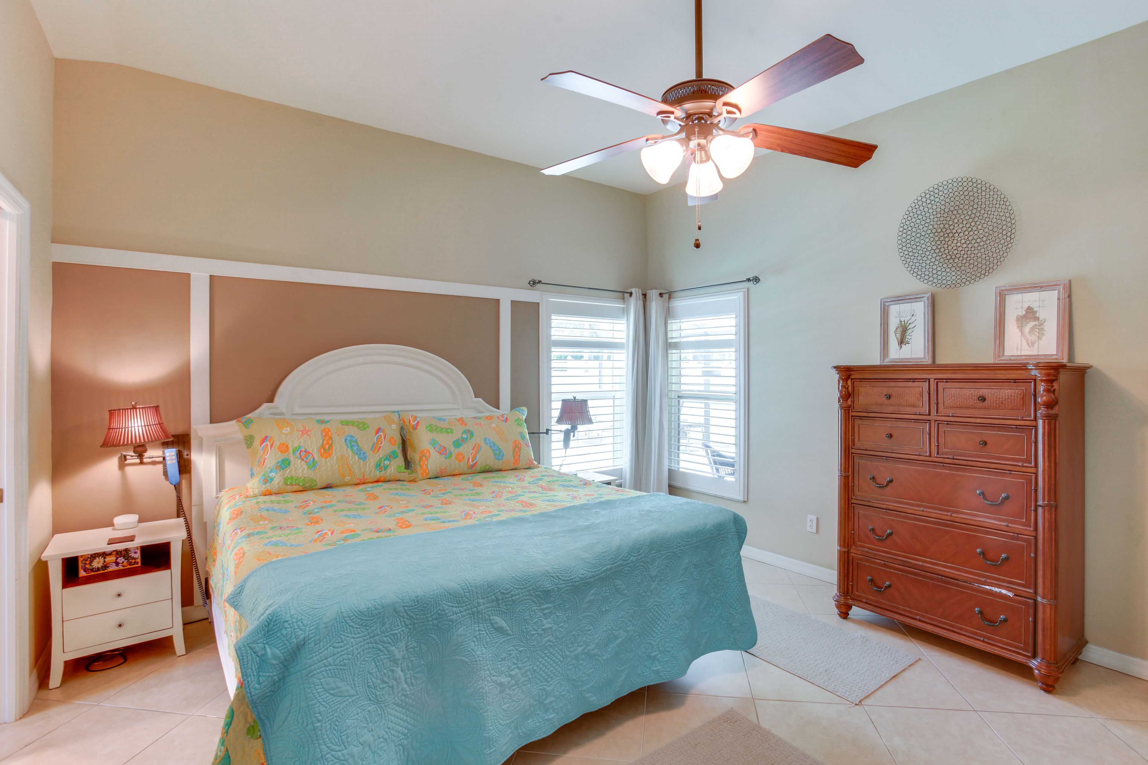 Bedroom 1 | King Bed | En-Suite Bathroom