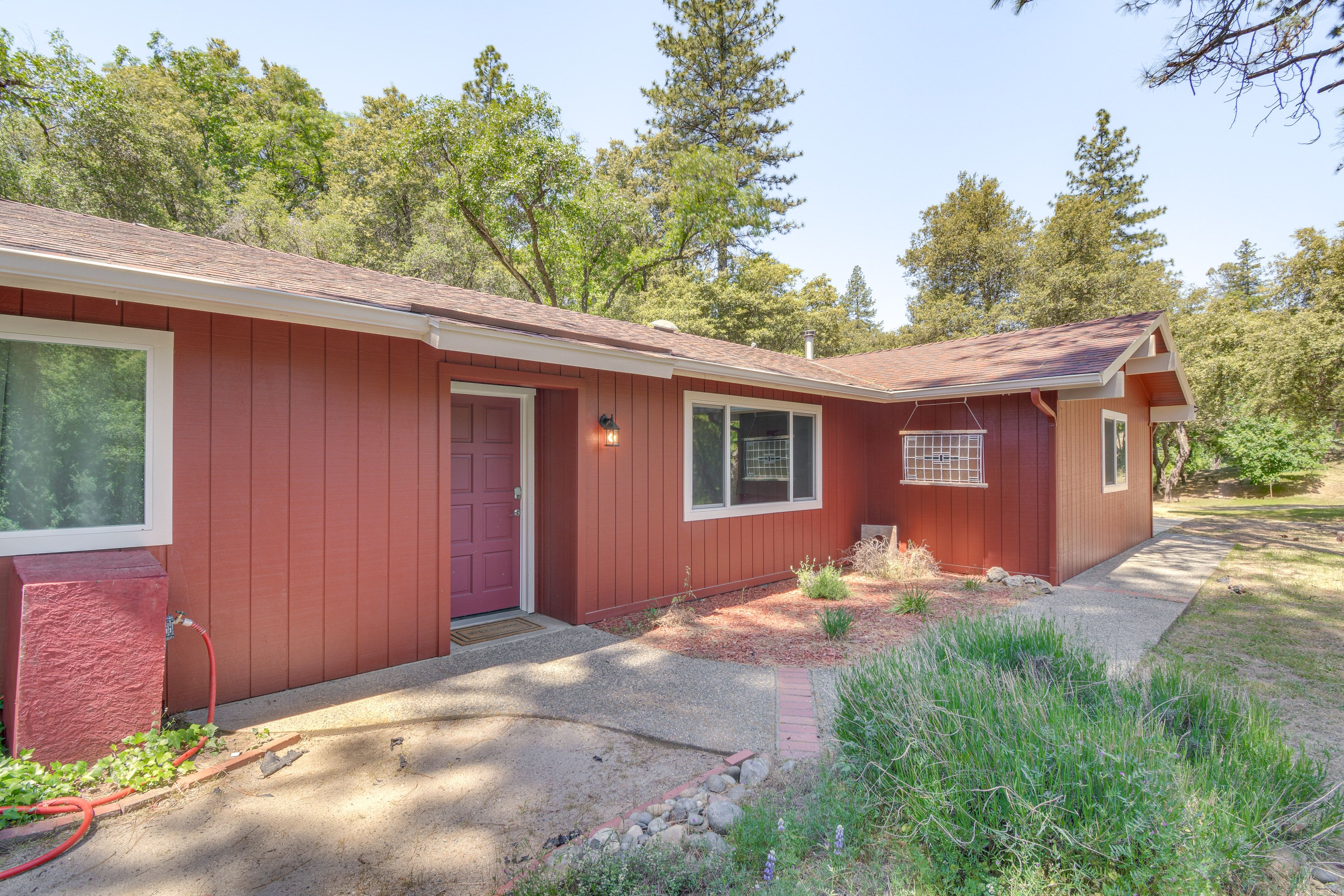 Cabin Exterior | Keyless Entry