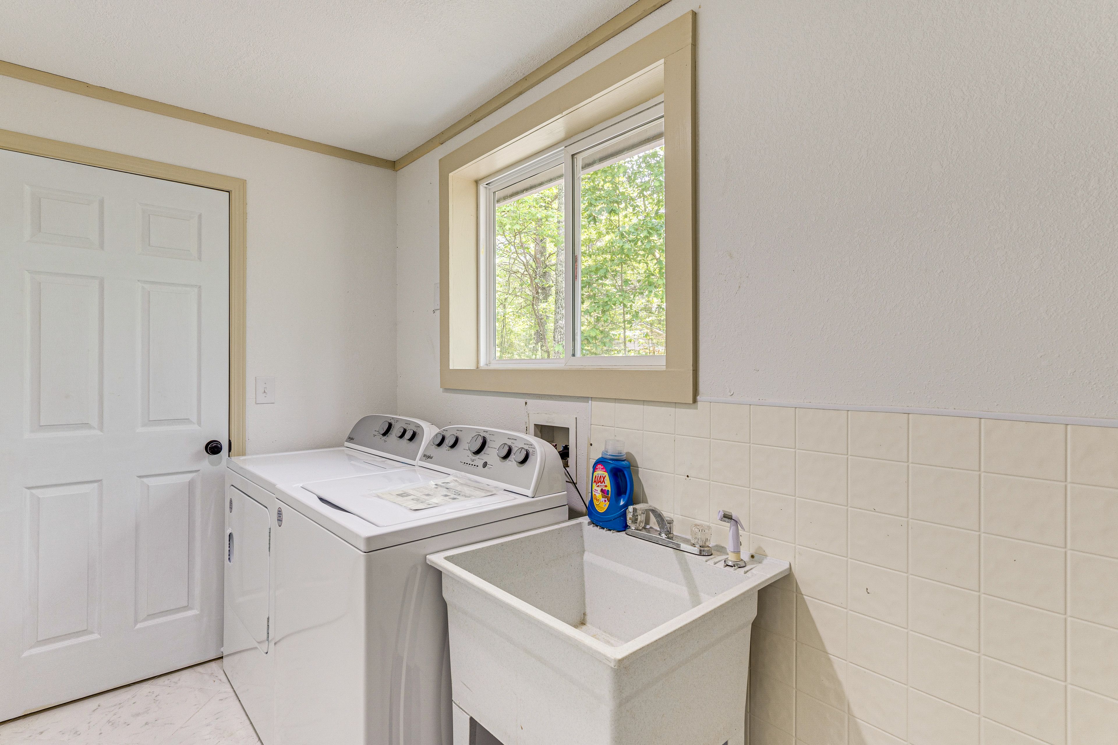 Laundry Room | 2nd Floor