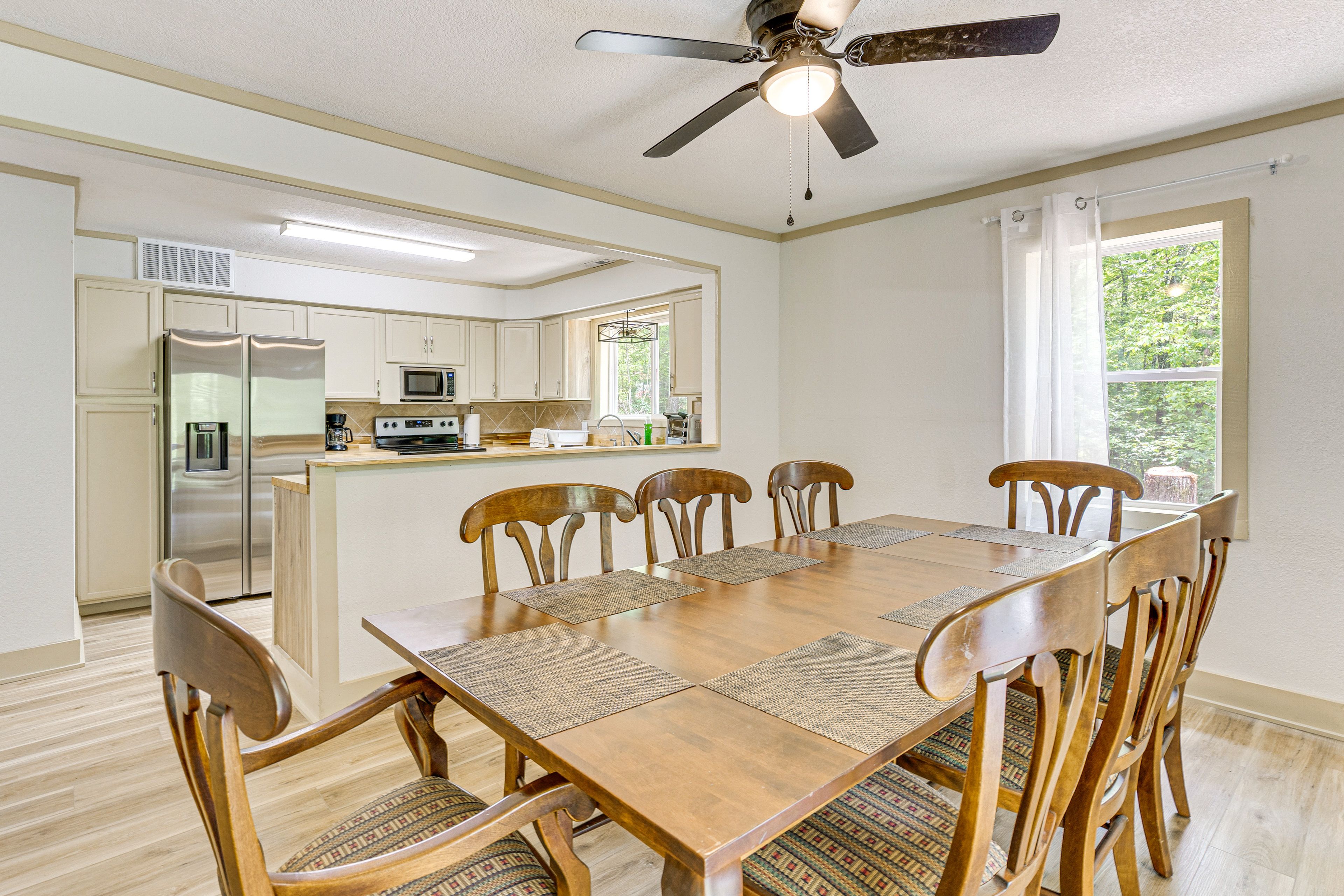 Dining Area | Dishware & Flatware | Central A/C & Heat | 1st Floor
