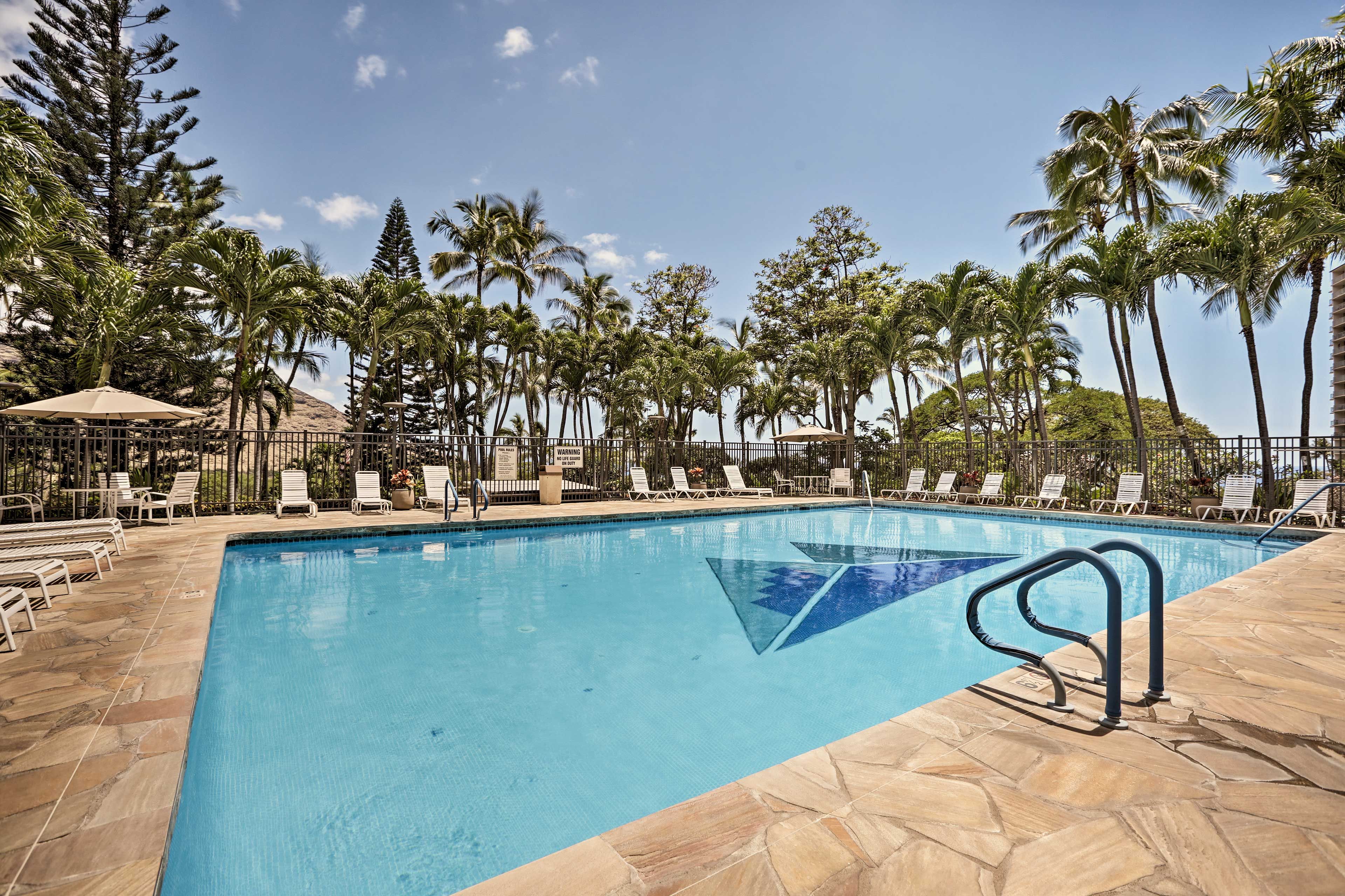 Makaha Valley Plantation Community Amenities | Pool | Hot Tub | Pickleball Court