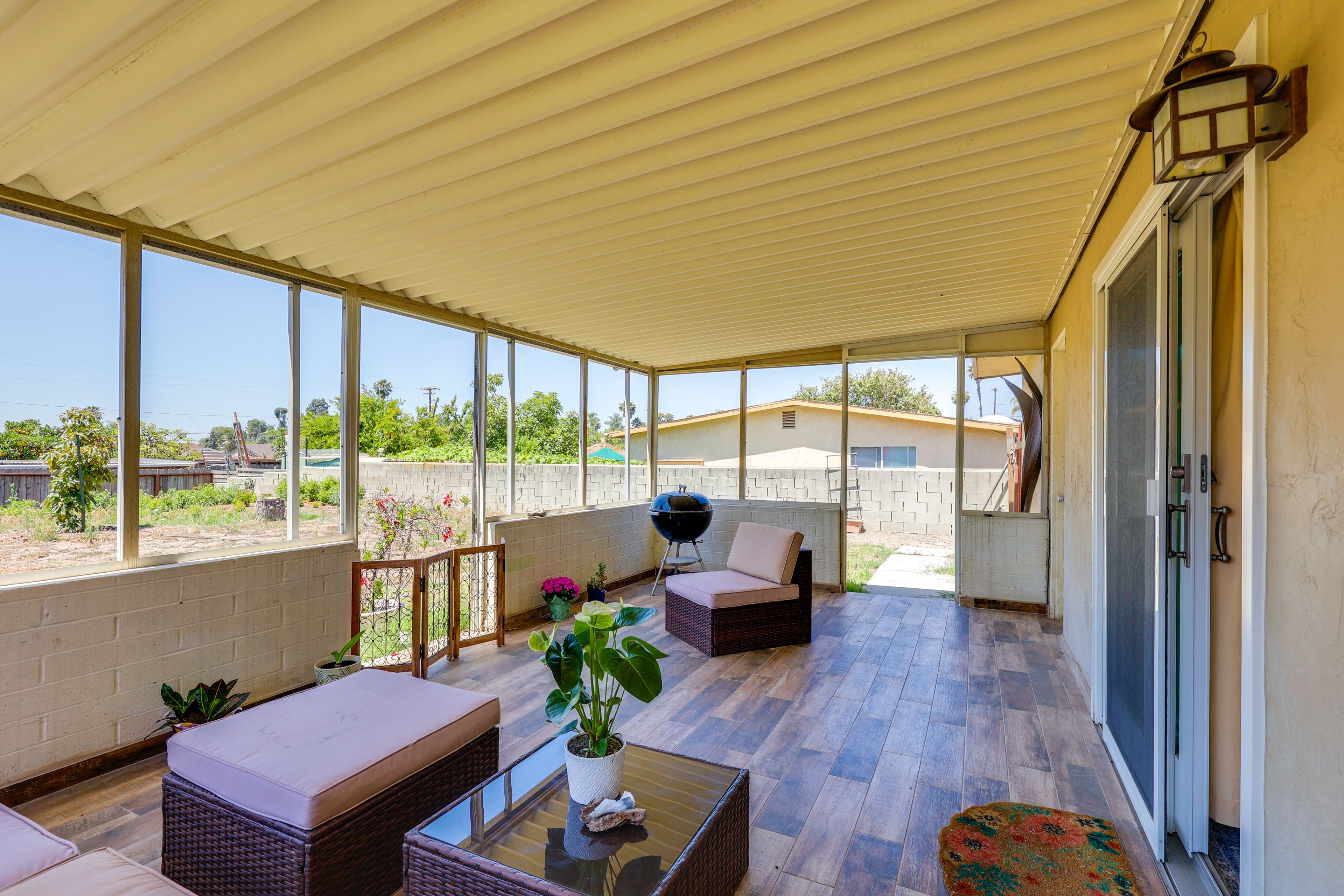 Vista Vacation Rental | 2BR | 1BA | 1 Step to Enter | 700 Sq Ft