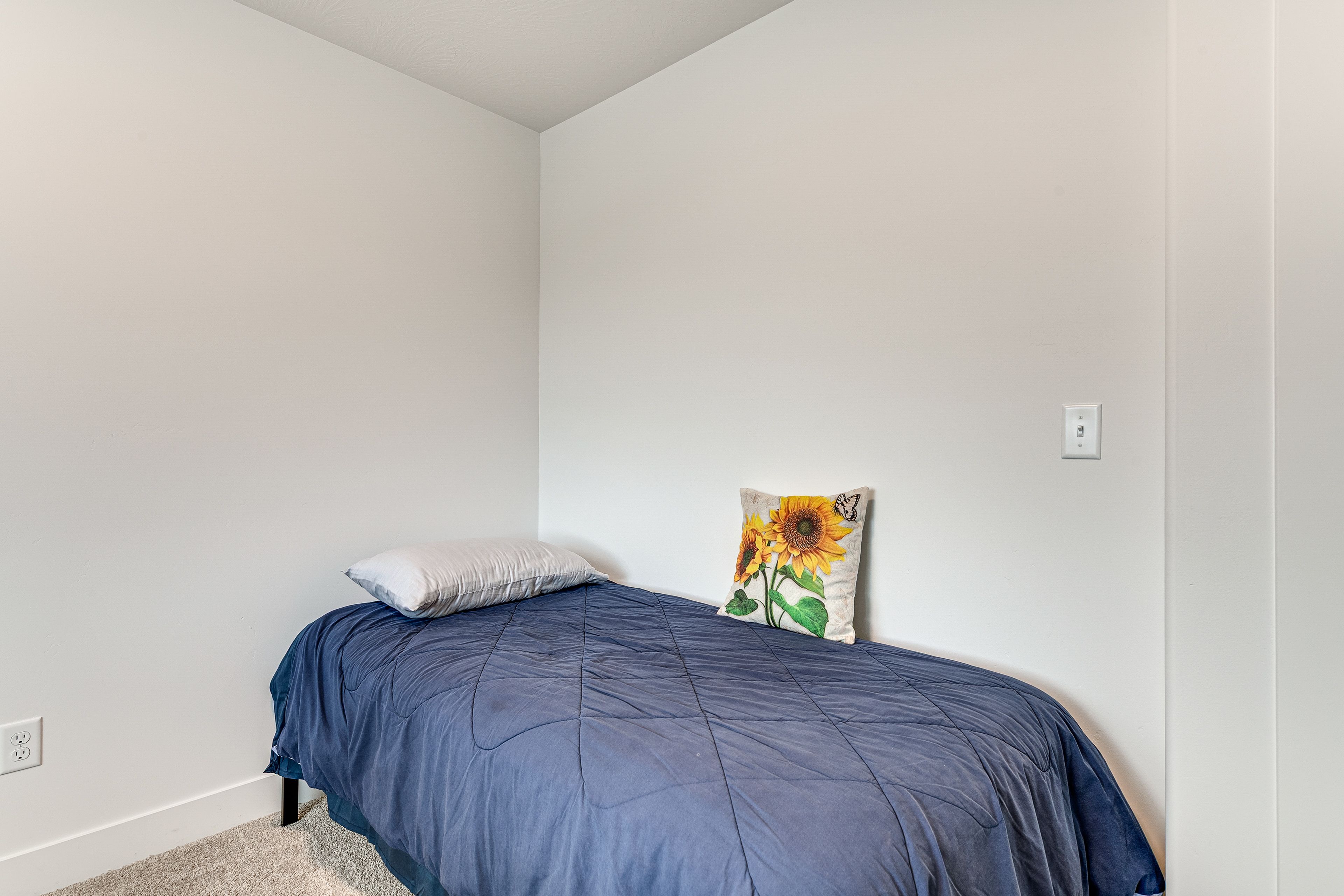 Bedroom 3 | Full Bed | 2nd Floor