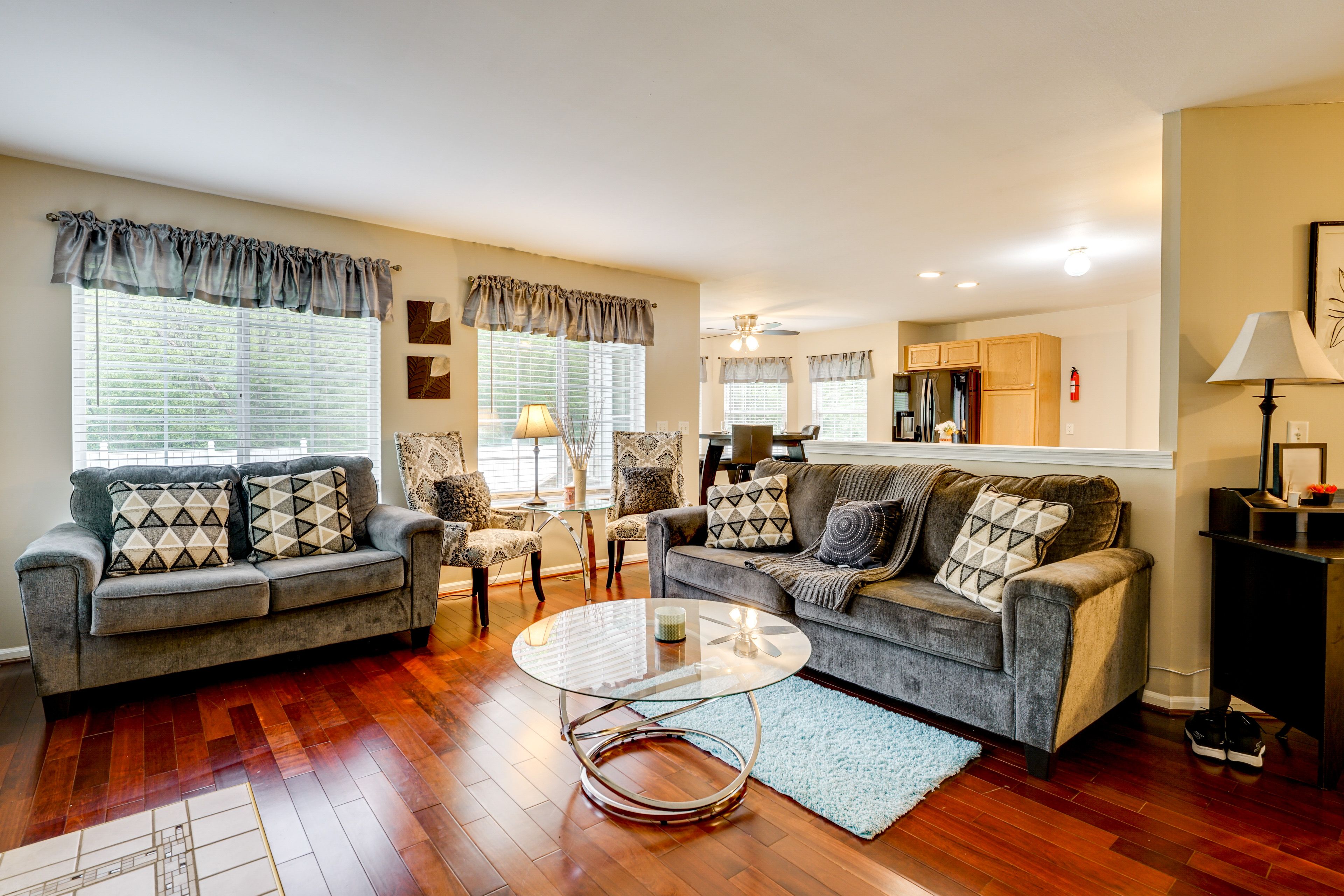 Living Room | Free Wifi | Central Heating & A/C | Main Floor