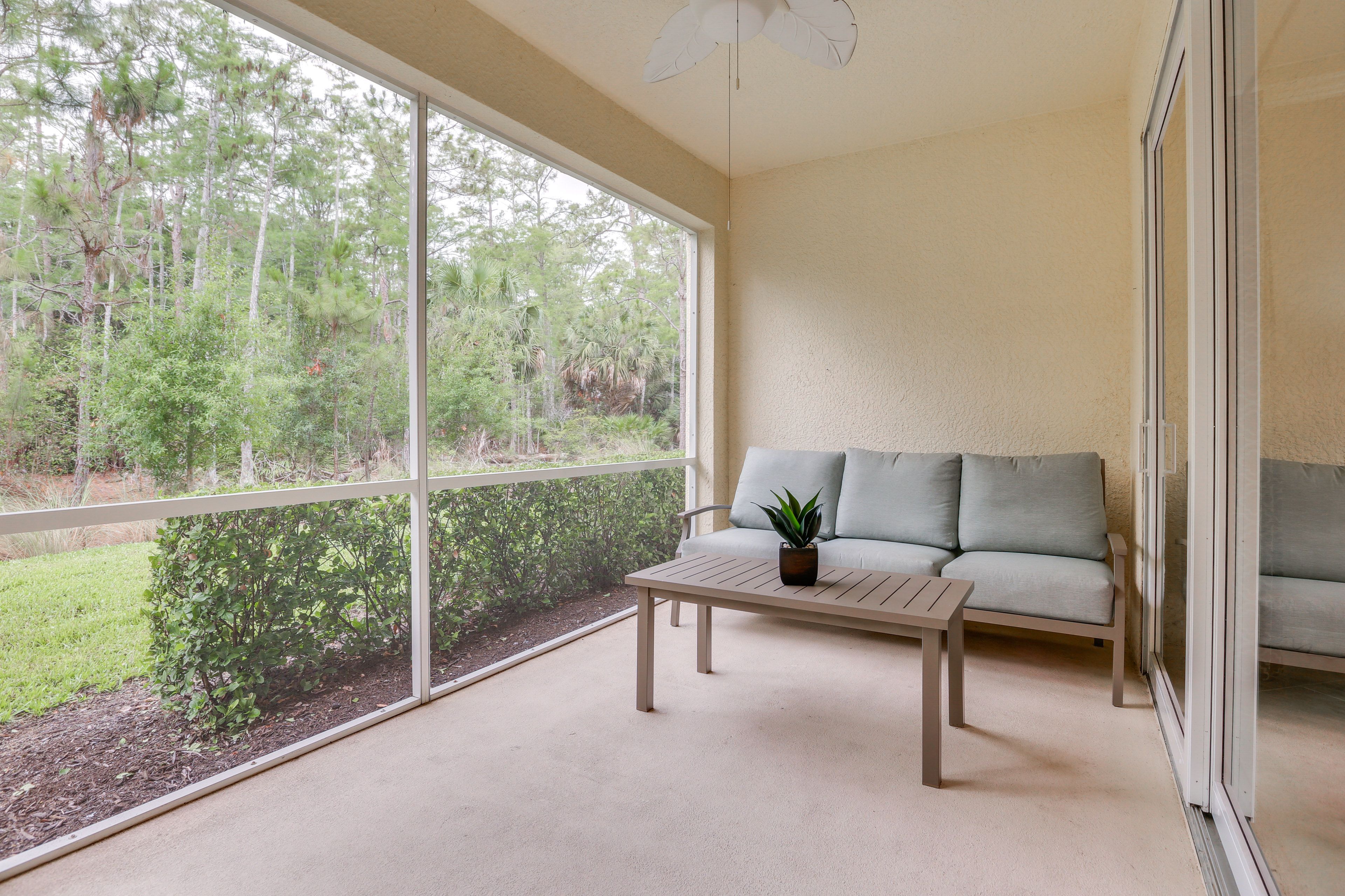 Screened-In Patio | Seating