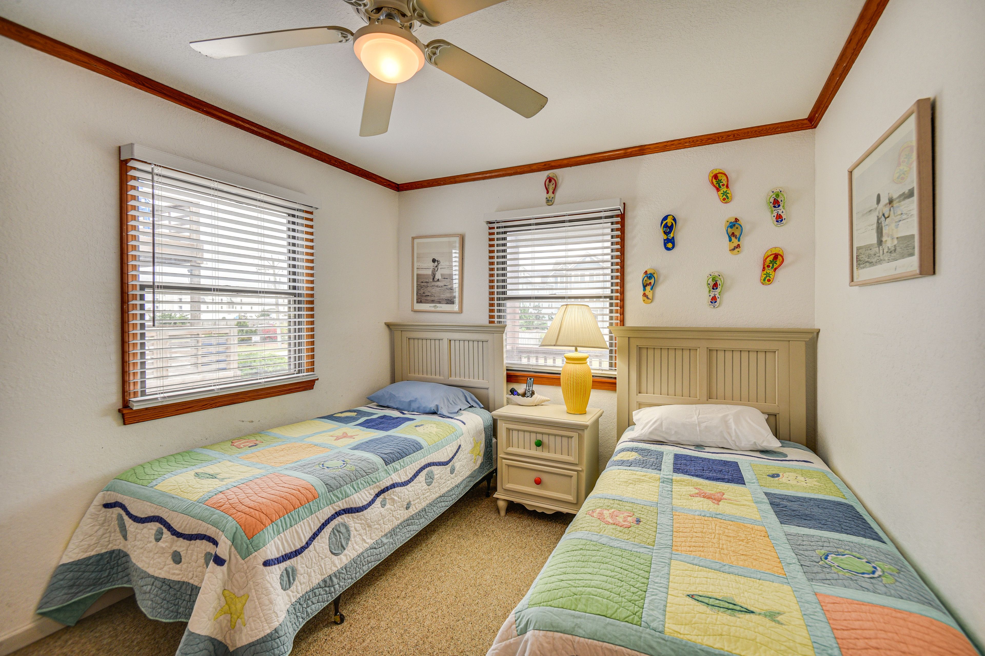 Bedroom 4 | 1st Floor | 2 Twin Beds | Smart TV