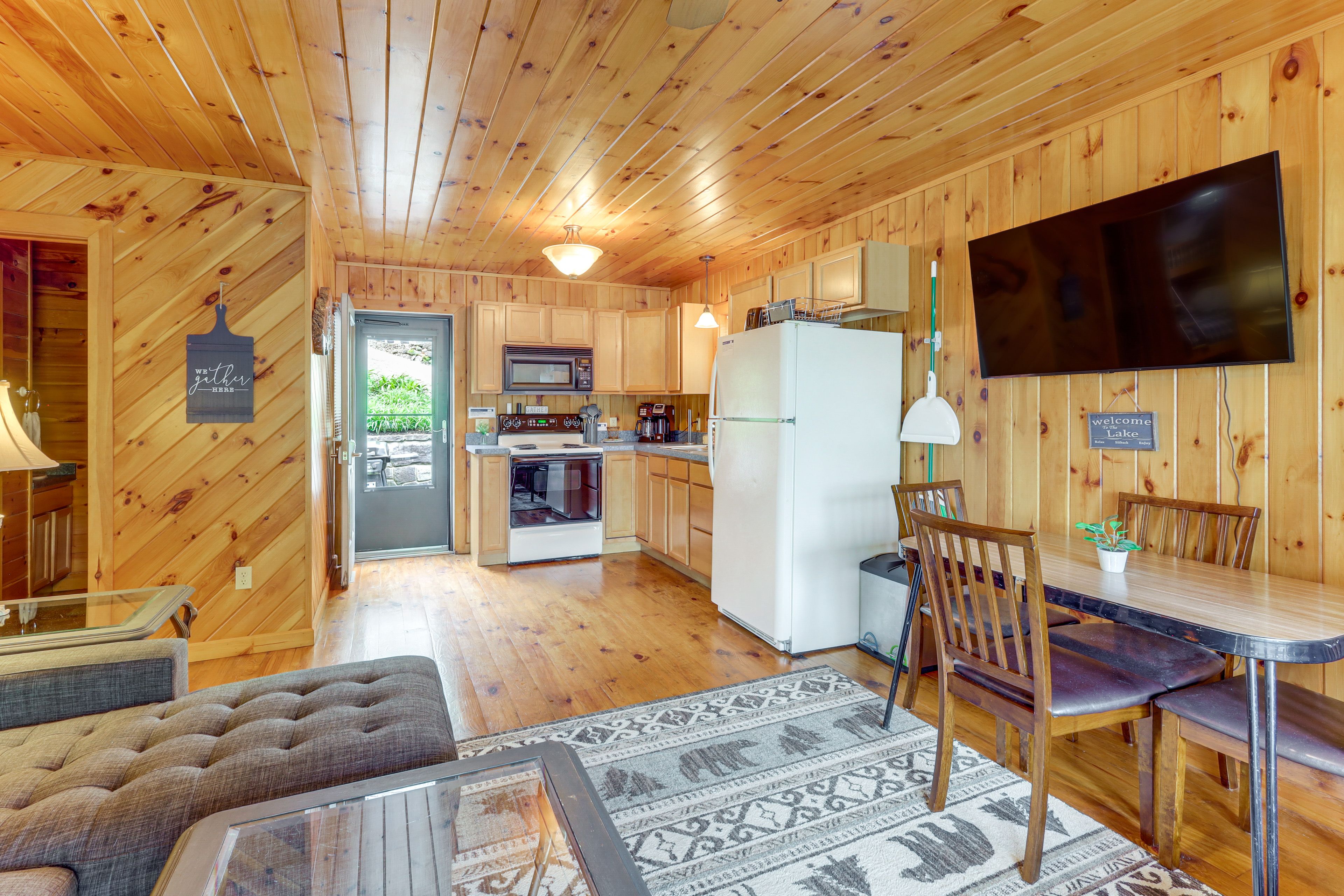 Kitchen | Cottage 1