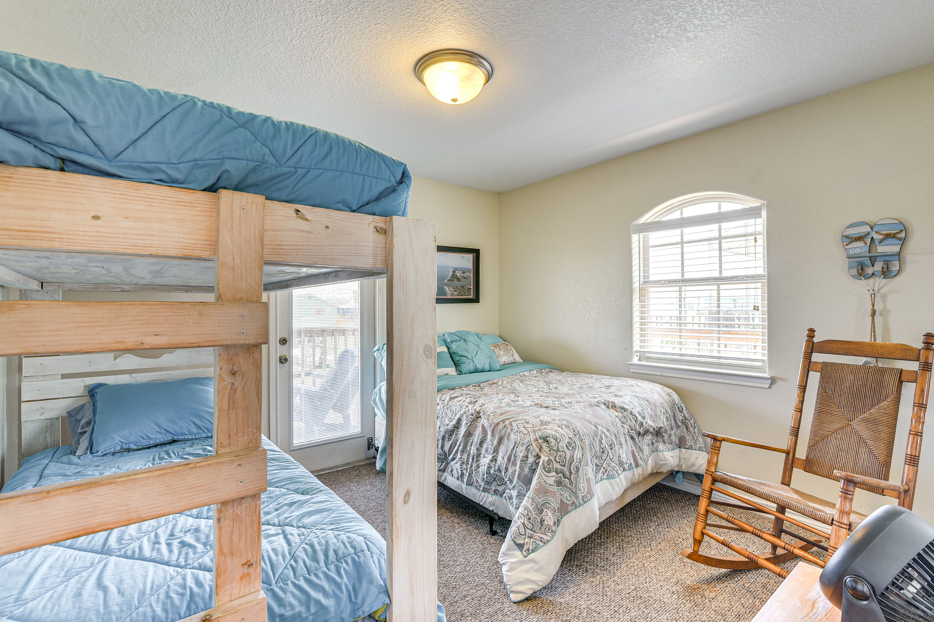Bedroom 4 | Twin Bunk Bed | Full Bed
