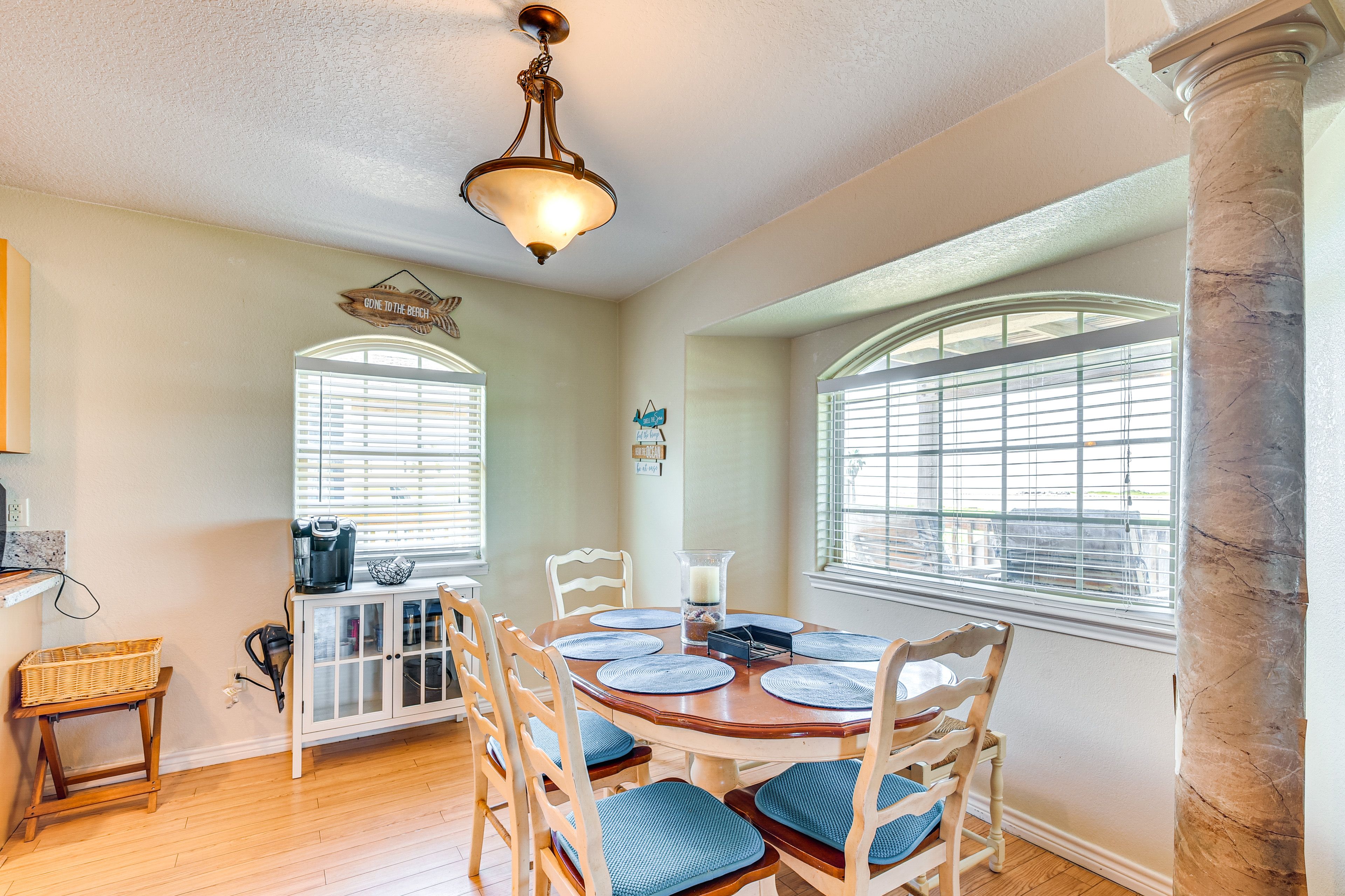 Dining Table | Coffee Maker
