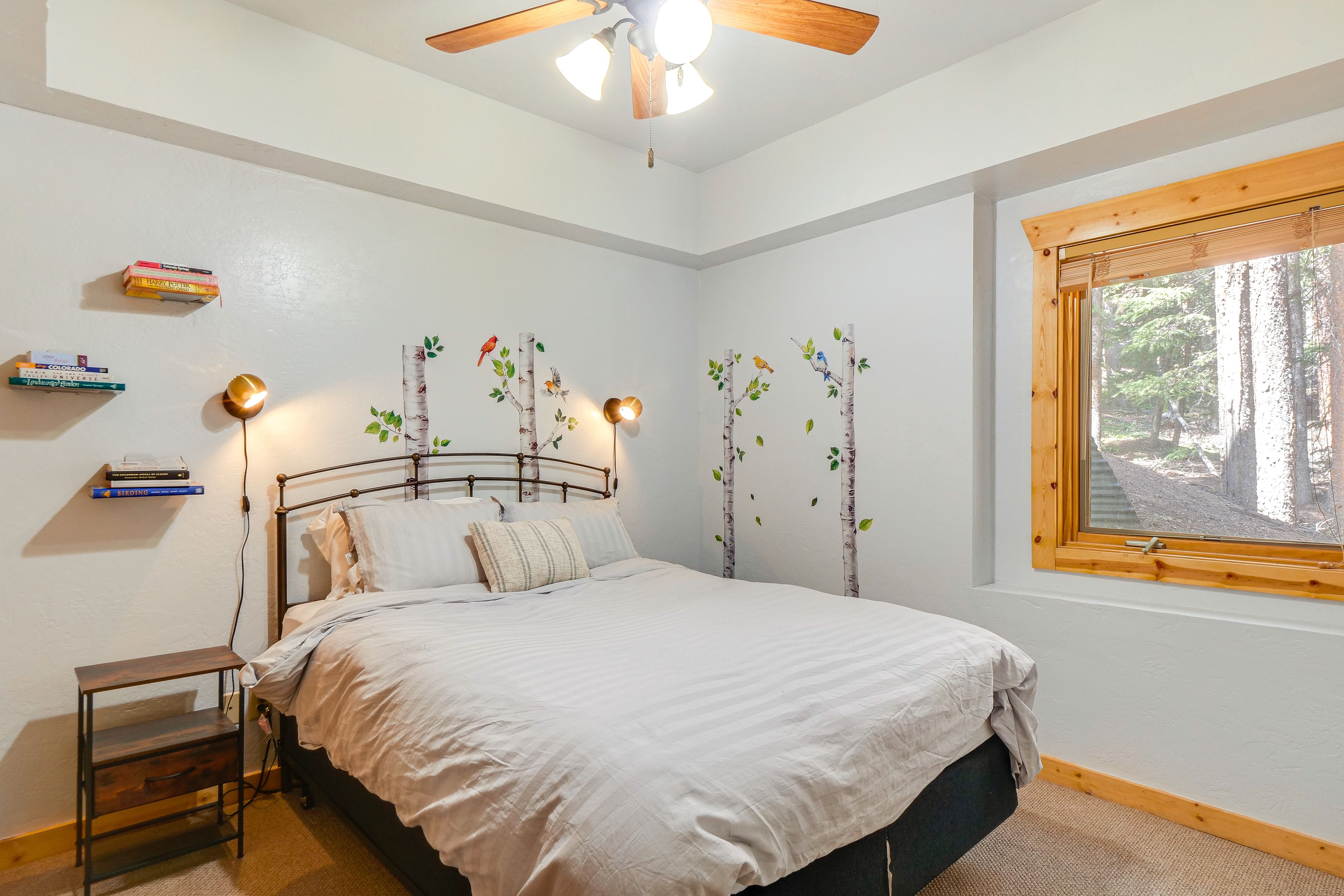 Bedroom 2 | Queen Bed | Lower Level