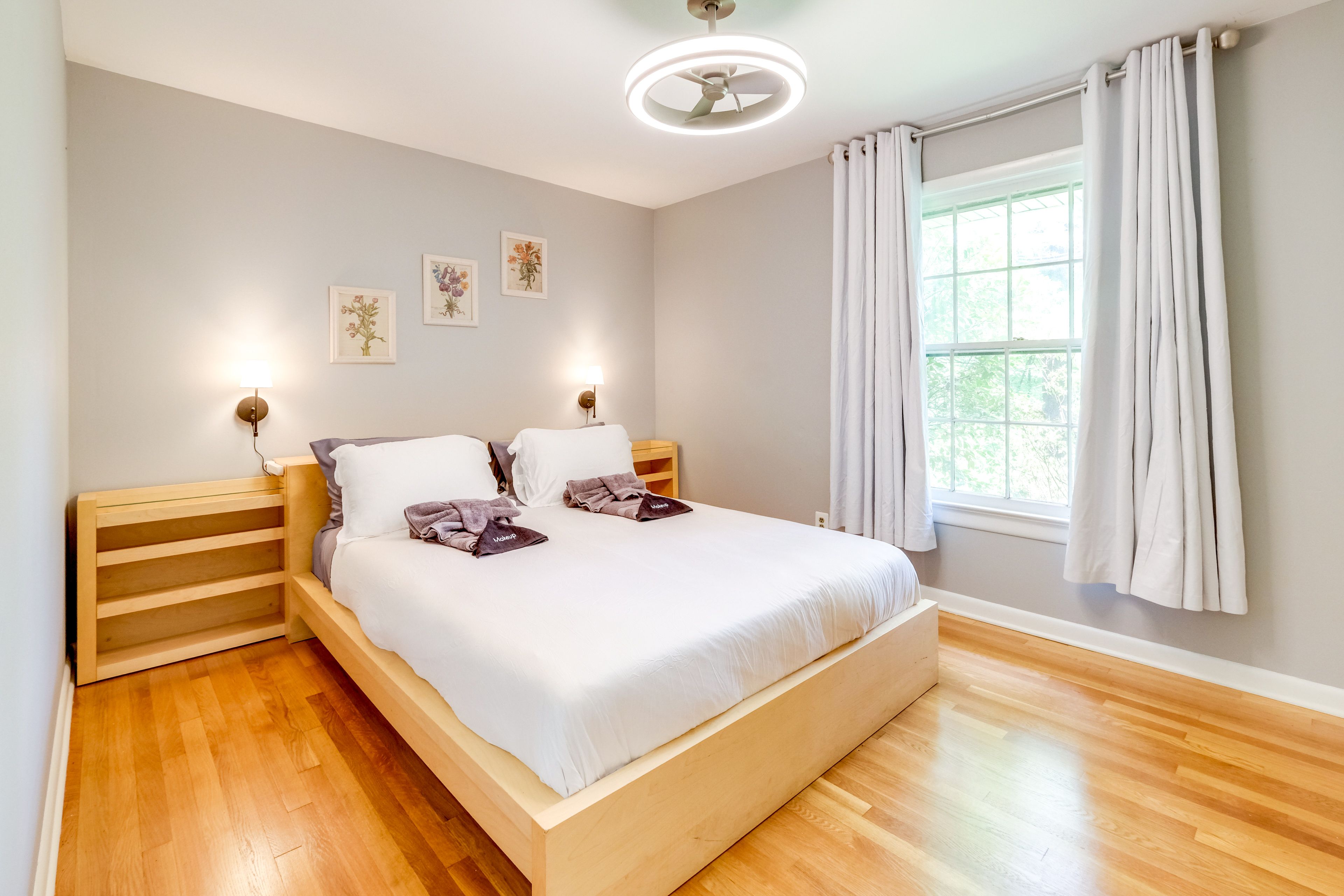Bedroom 3 | Queen Bed