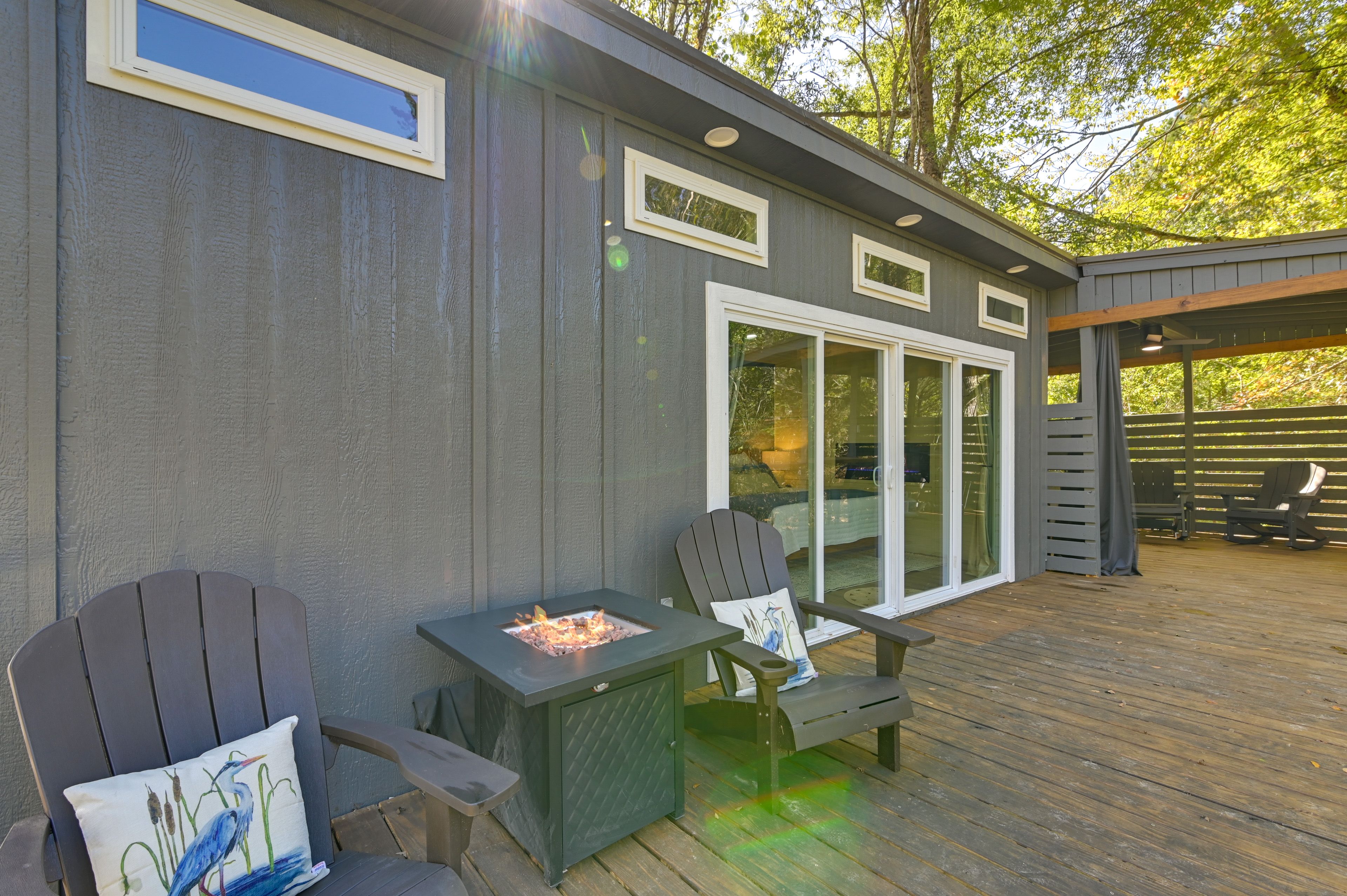 Private Deck | Fire Pit Table