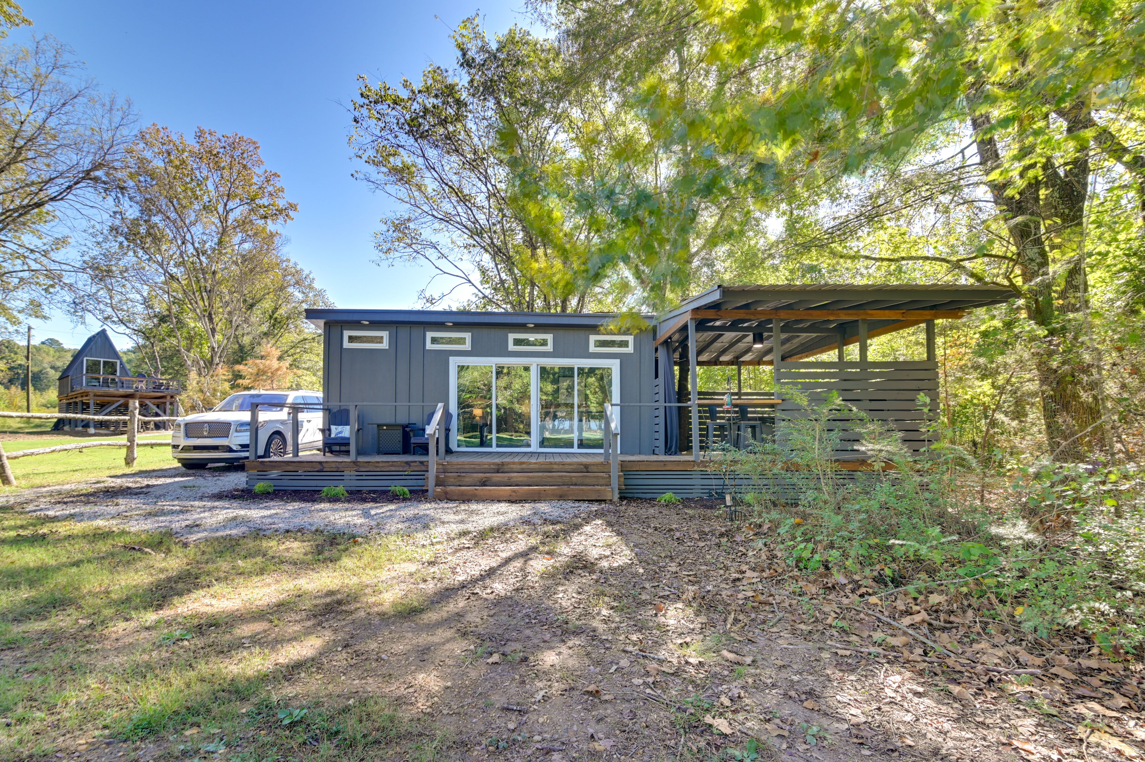 Exterior | Single-Story Studio