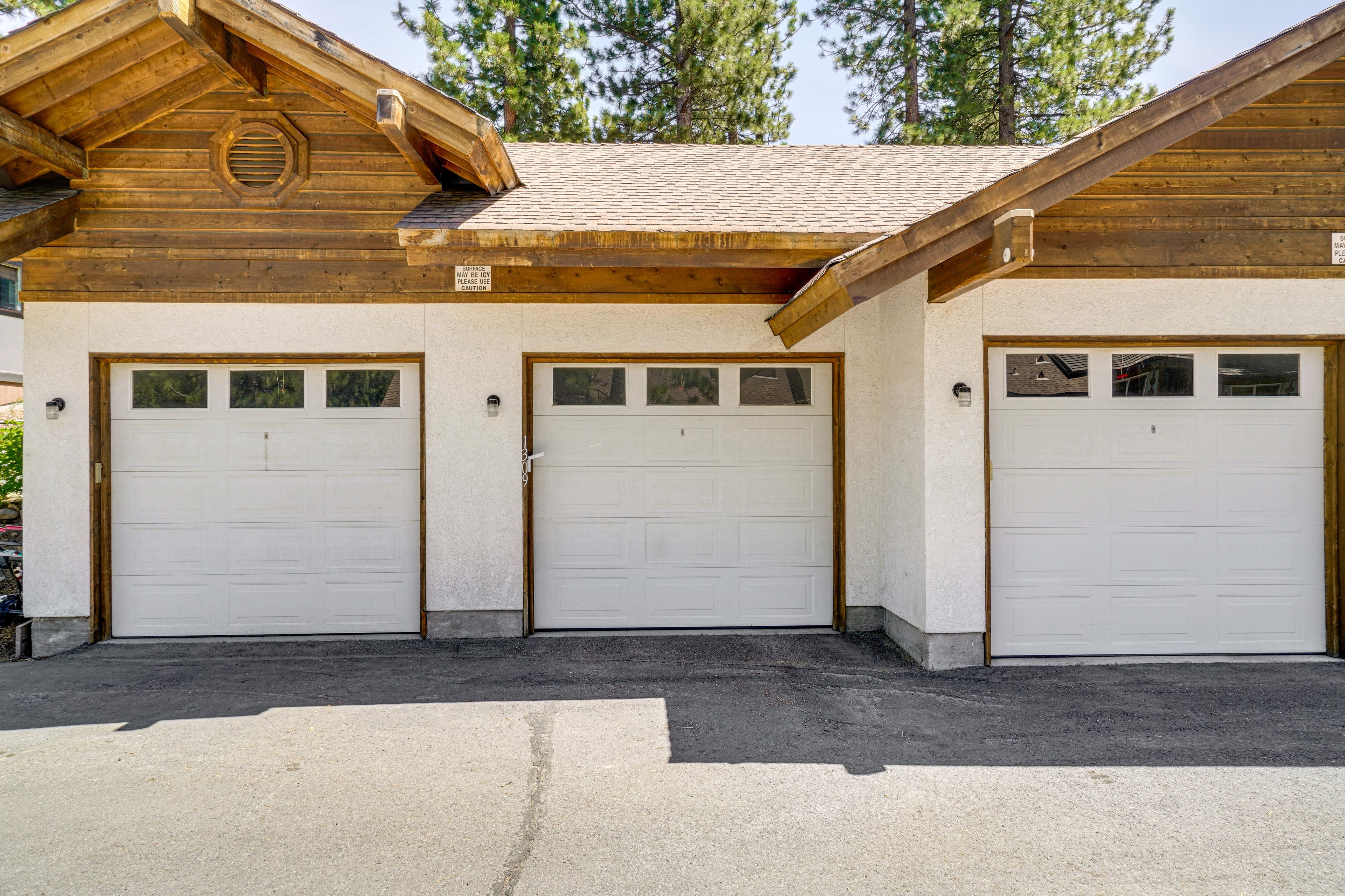 Garage (1 Vehicle)
