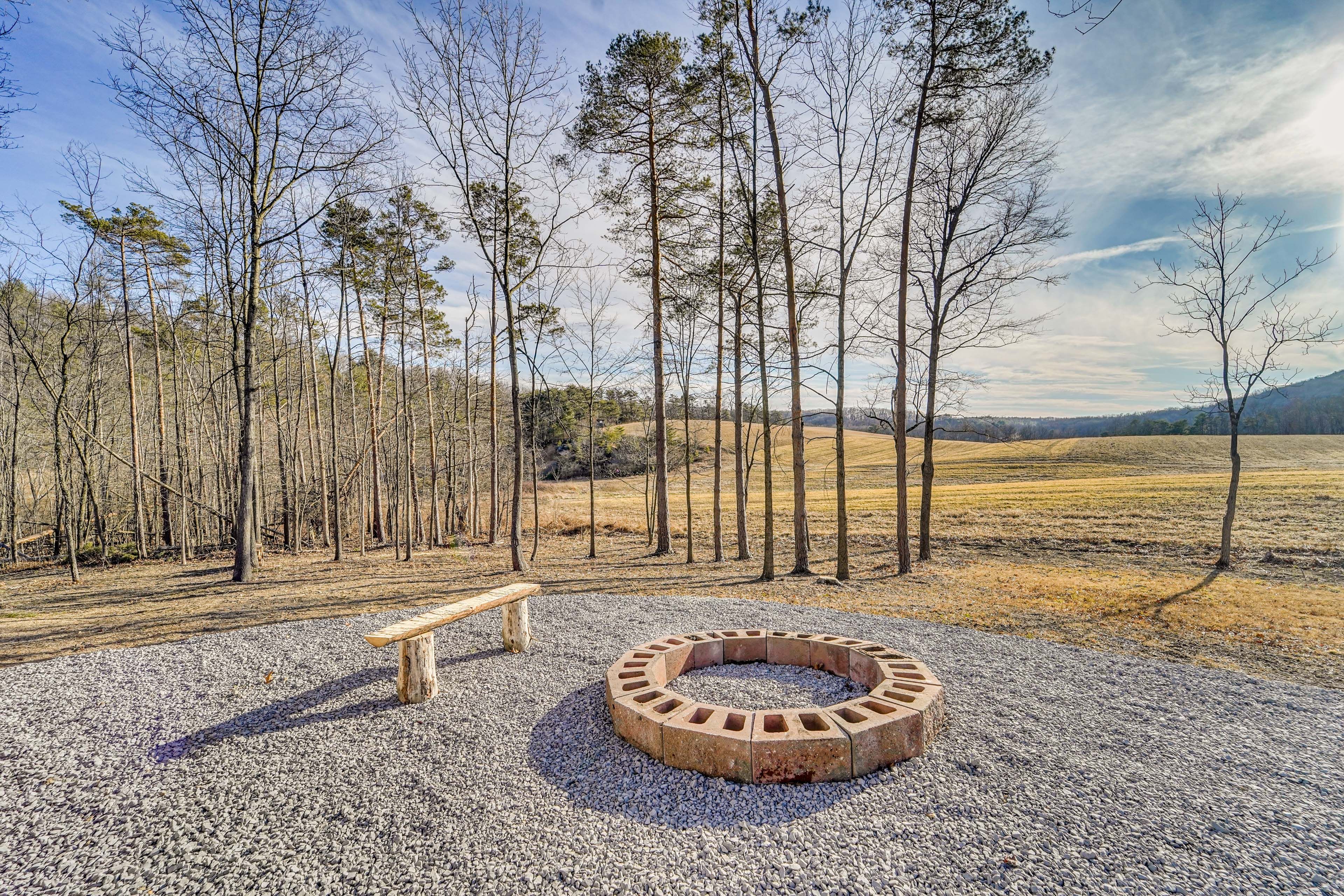 Hopewell Vacation Rental | 2BR | 1BA | 500 Sq Ft