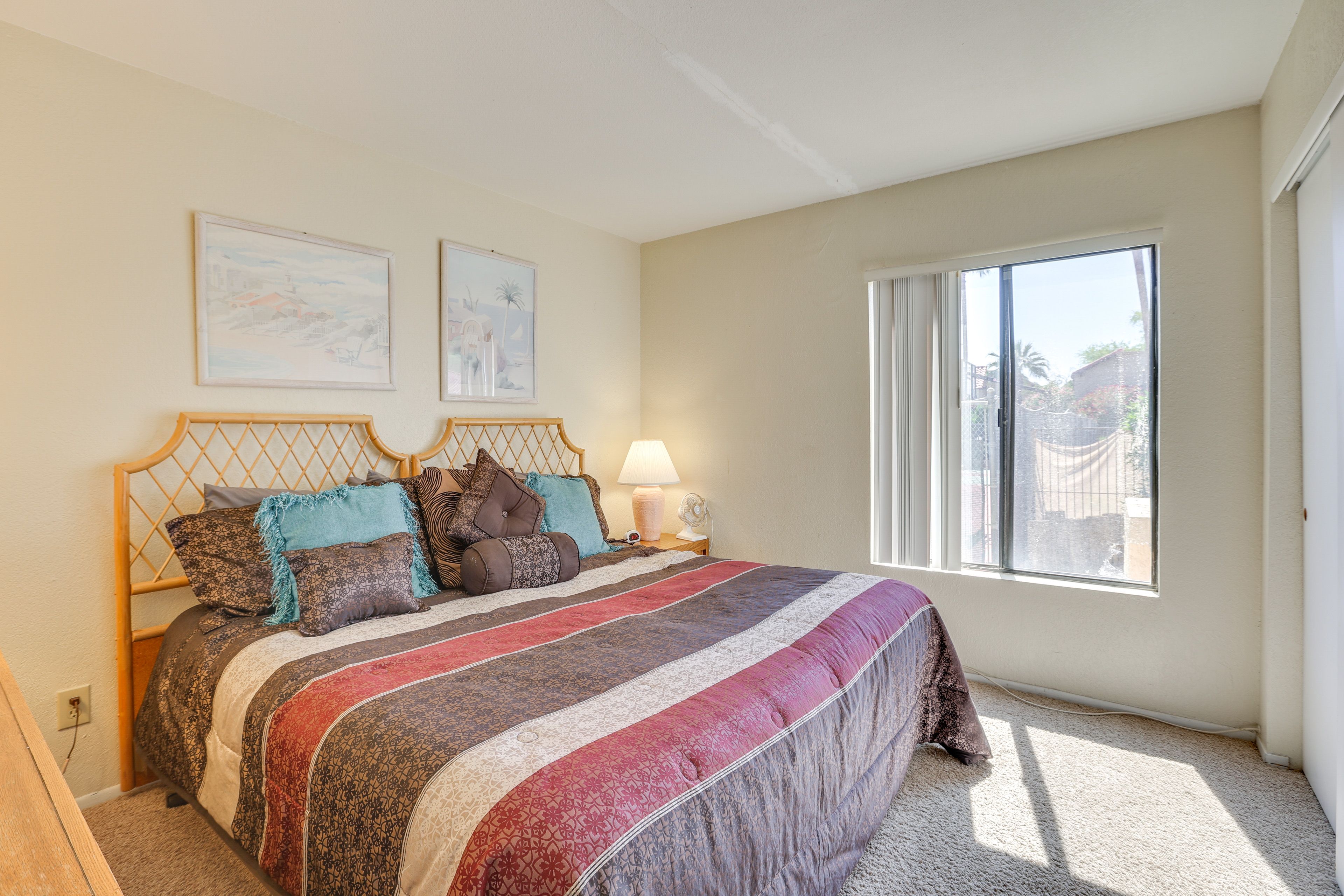 Bedroom 2 | King Bed (Convertible to 2 Twin Beds)