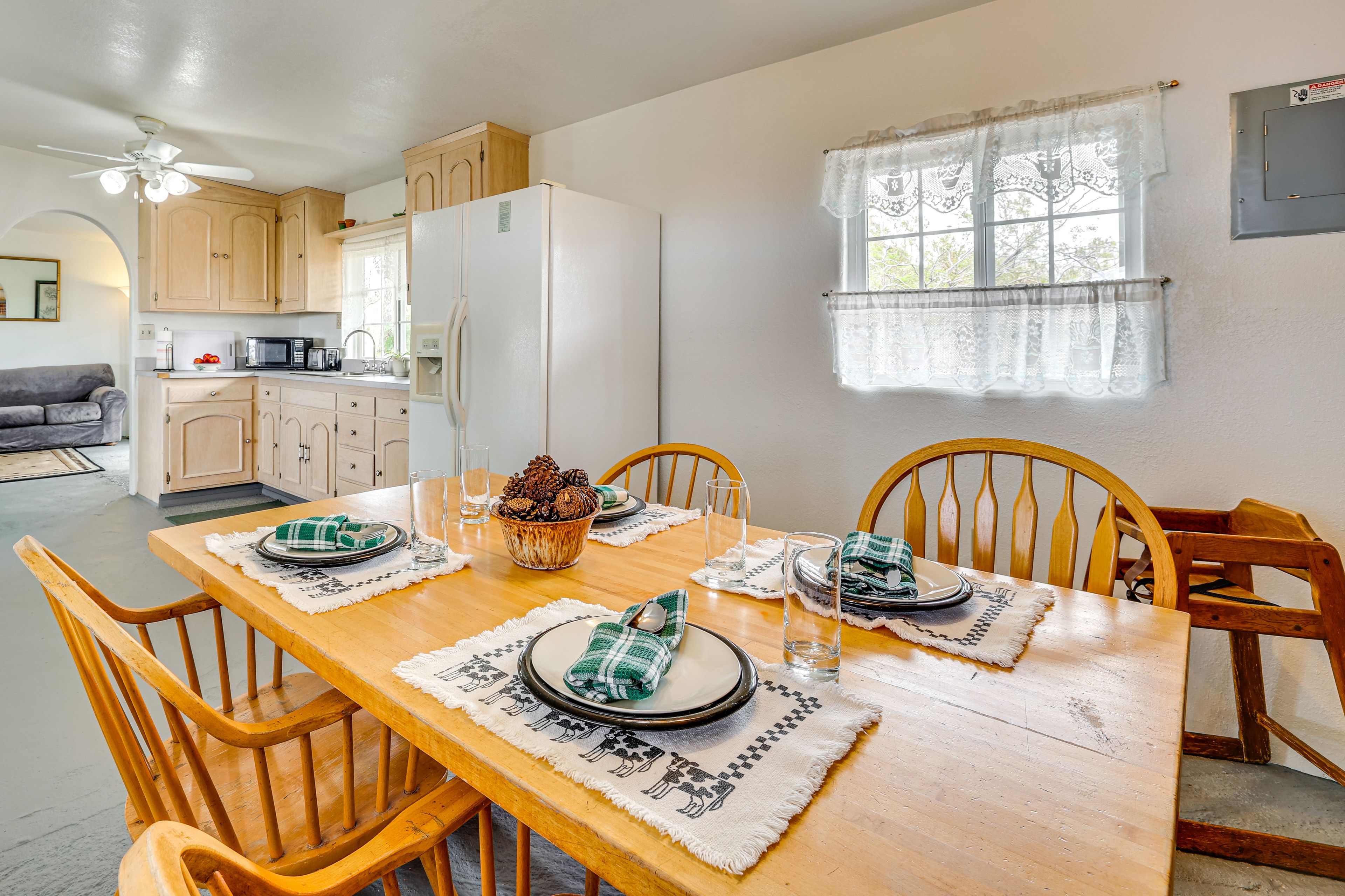 Dining Area | Dishware/Flatware