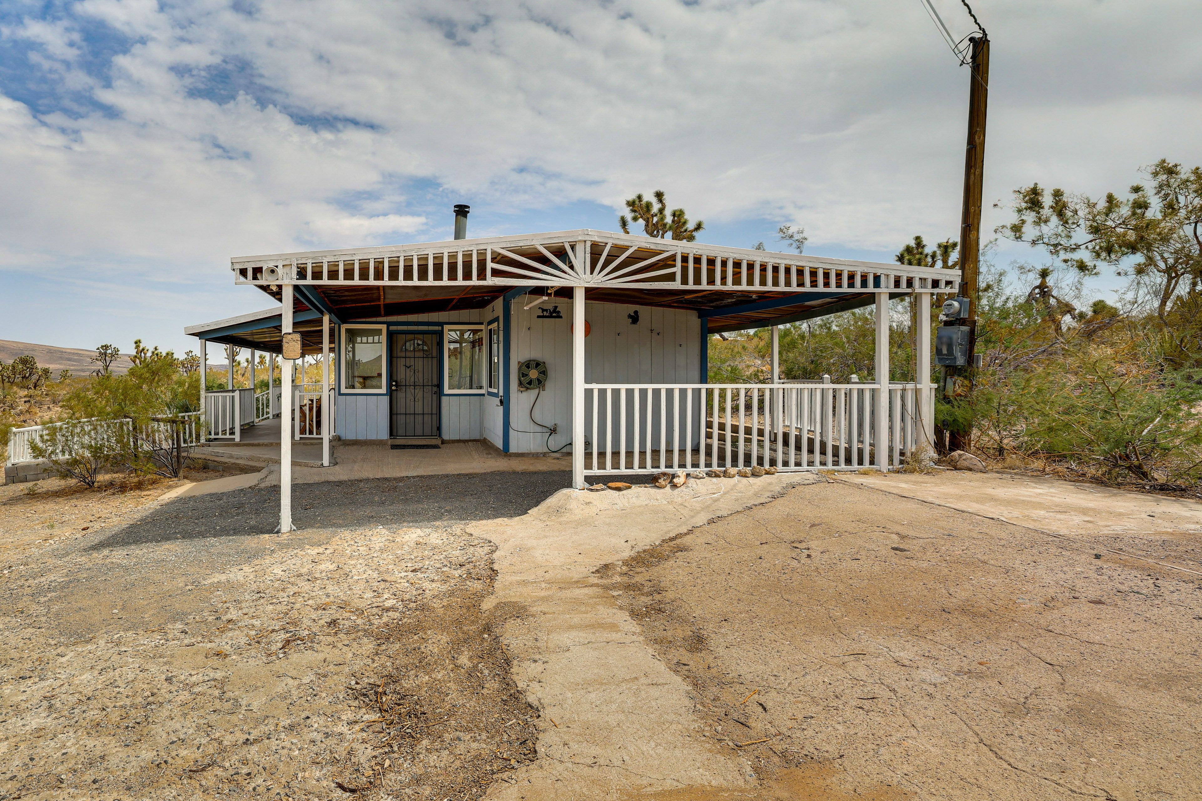 Carport (1 Vehicle) | Driveway (4 Vehicles) | RVs/Trailers/Boats Allowed