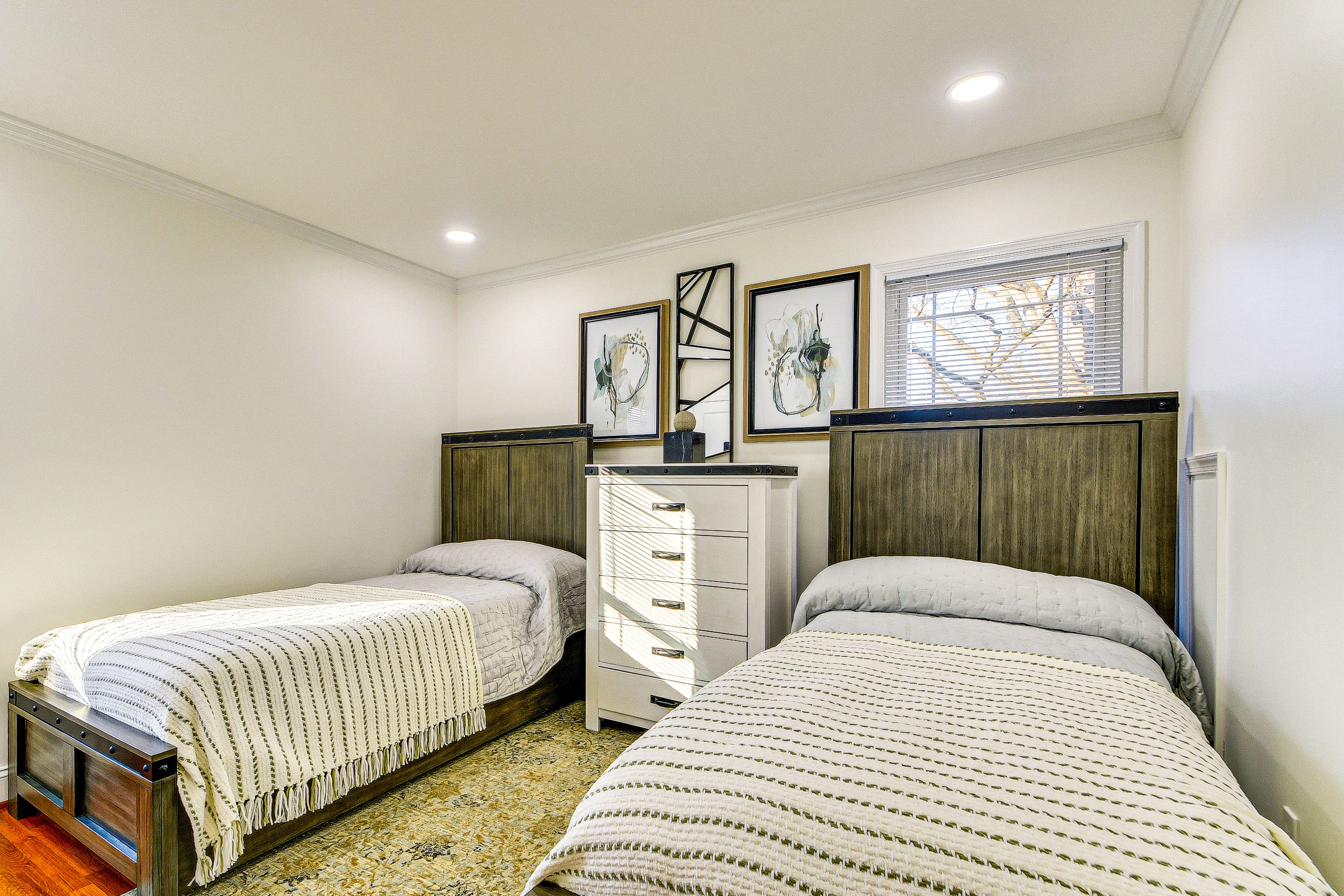 Bedroom 2 | 2 Twin Beds