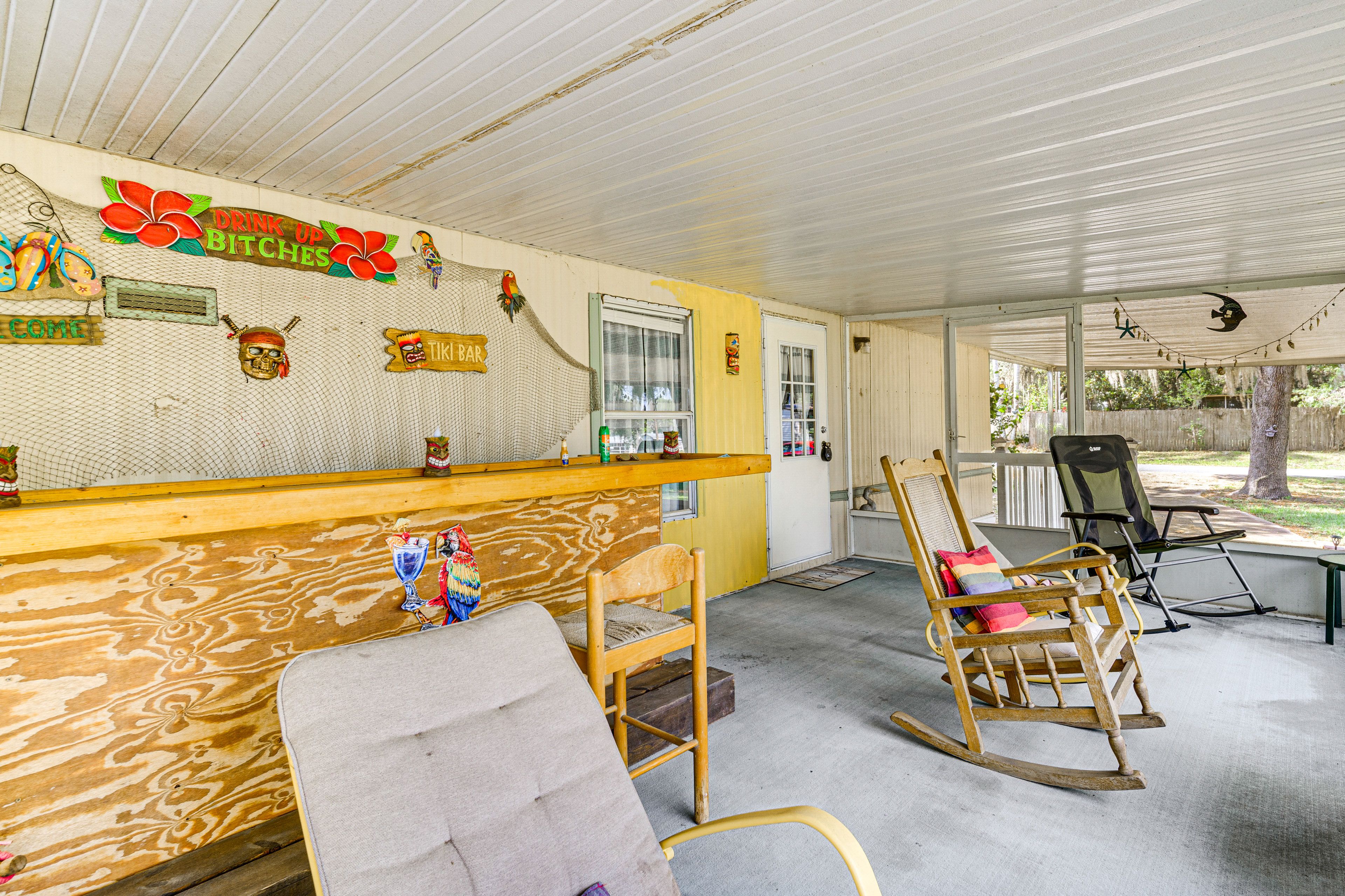 Screened Patio
