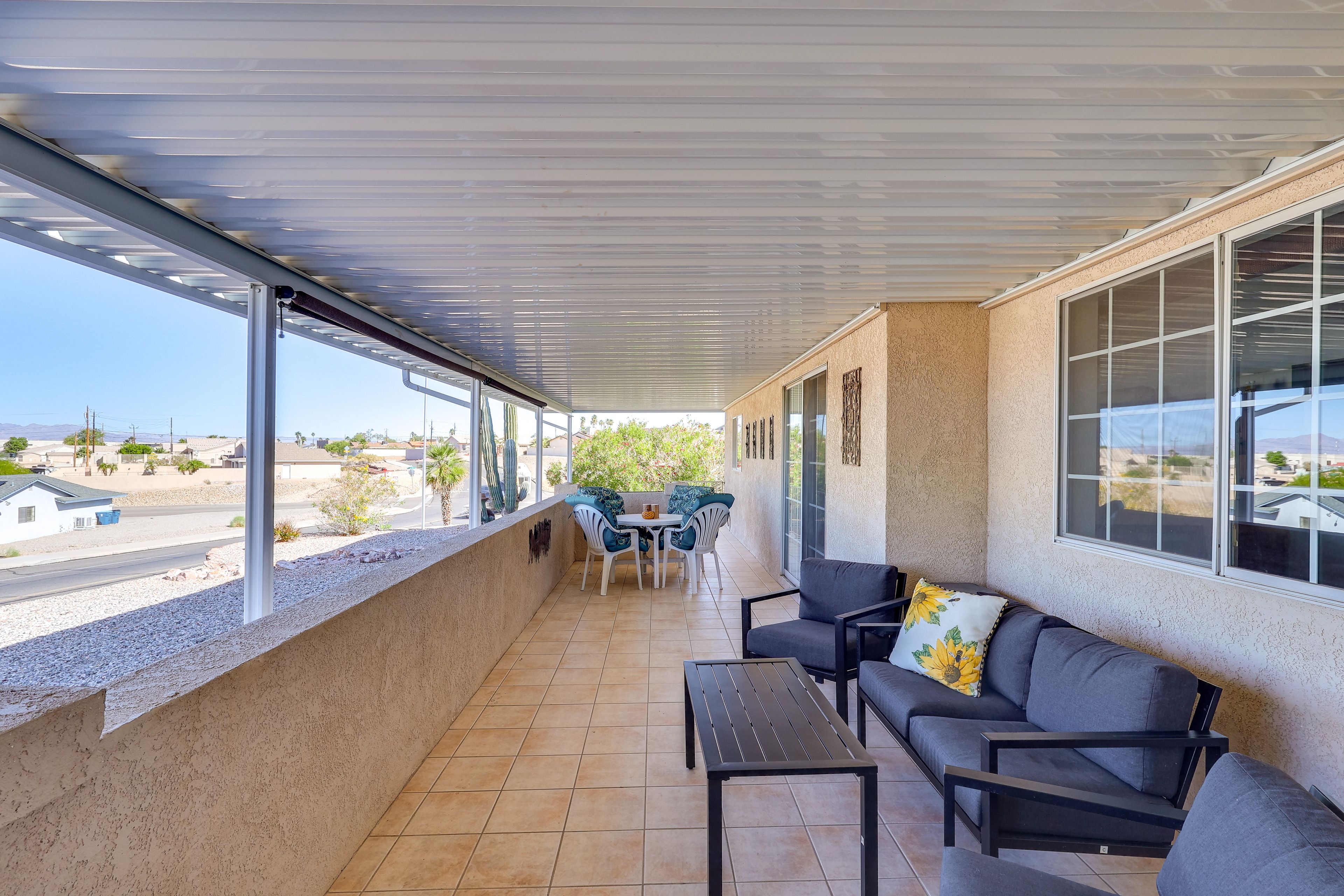 Front Patio | Outdoor Seating