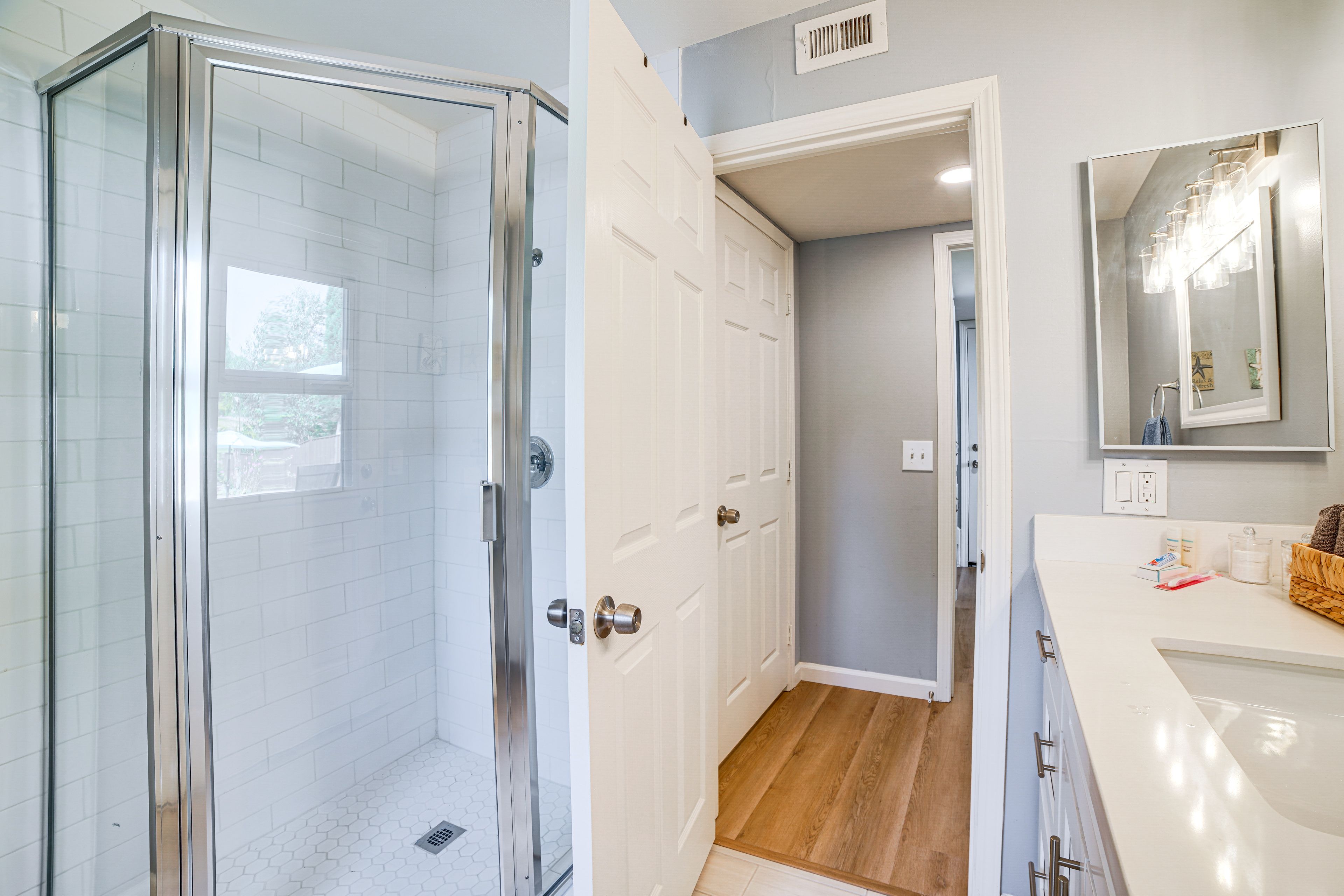 Bathroom | Lower Floor