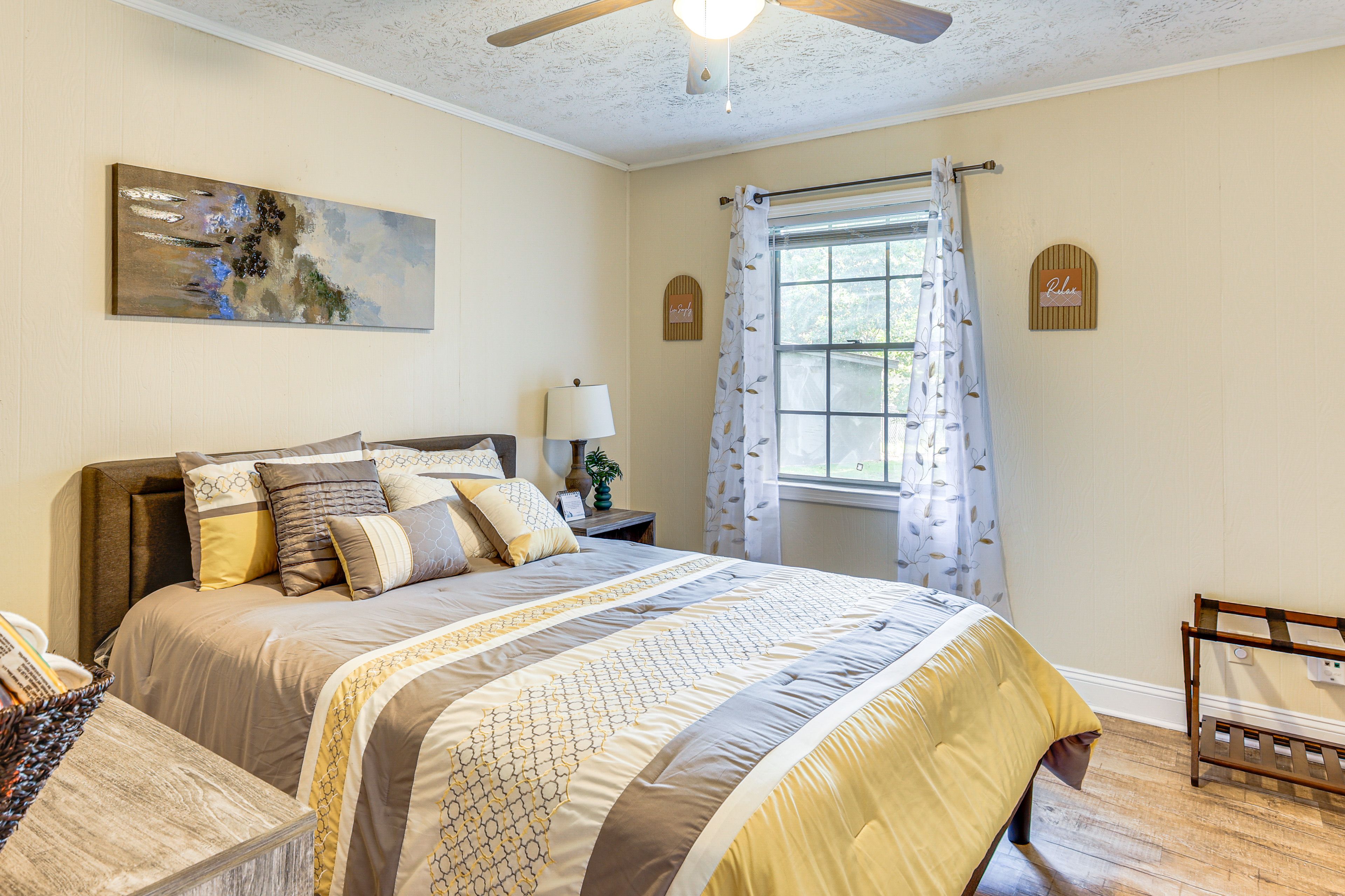 Bedroom 1 | Queen Bed | Linens Provided
