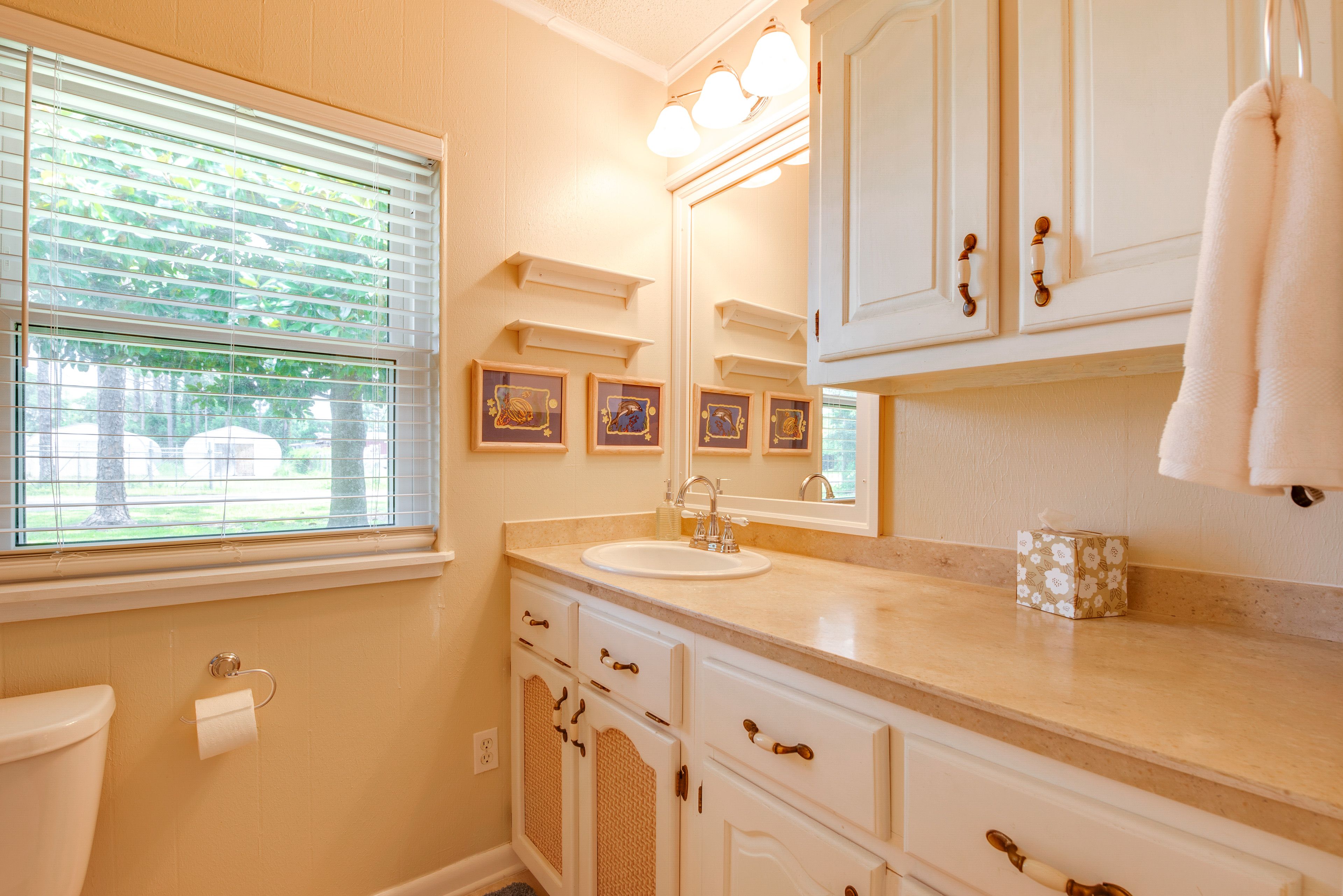 Full Bathroom